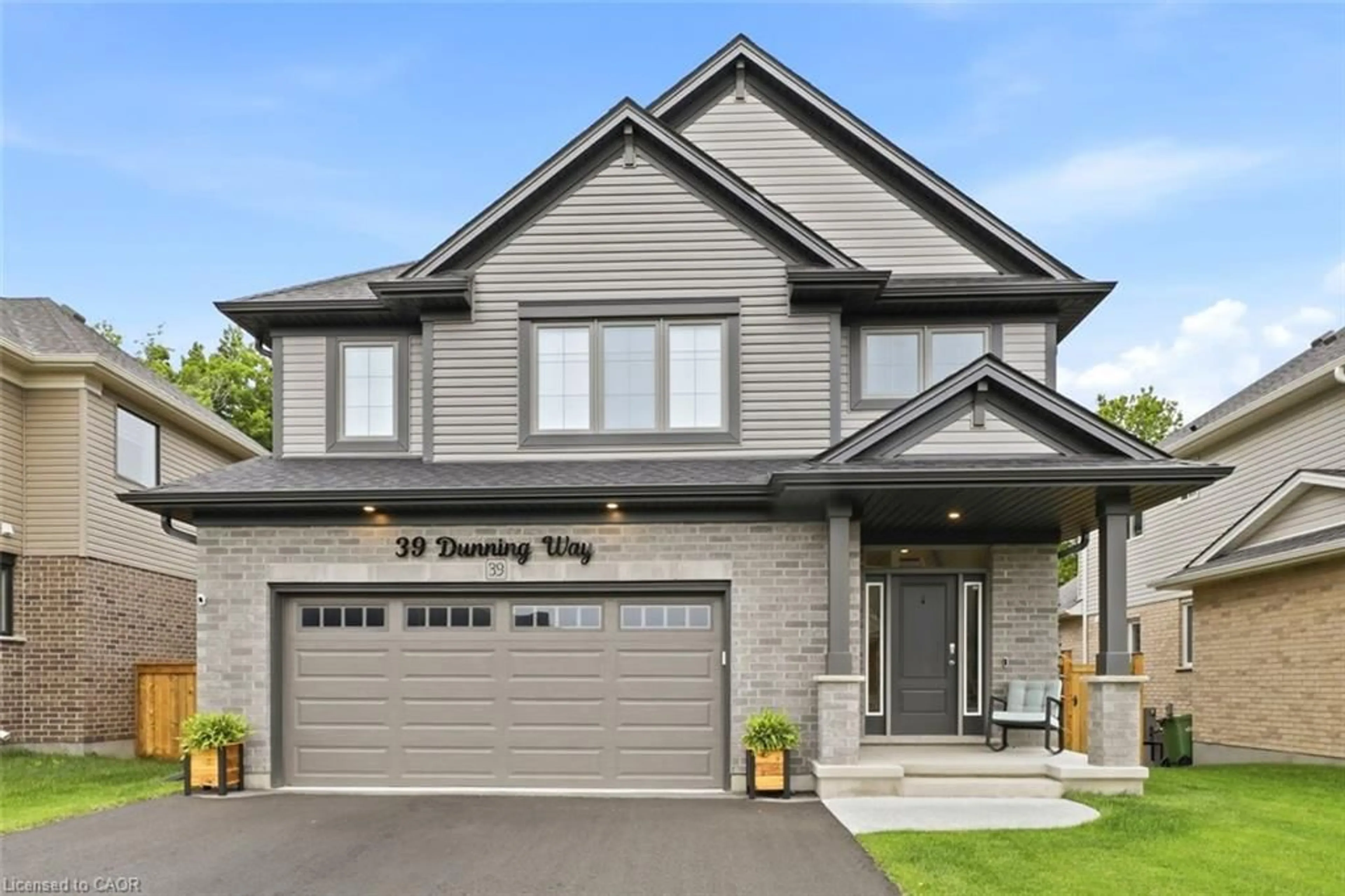 Home with brick exterior material, street for 39 Dunning Way, St. Thomas Ontario N5R 0P7