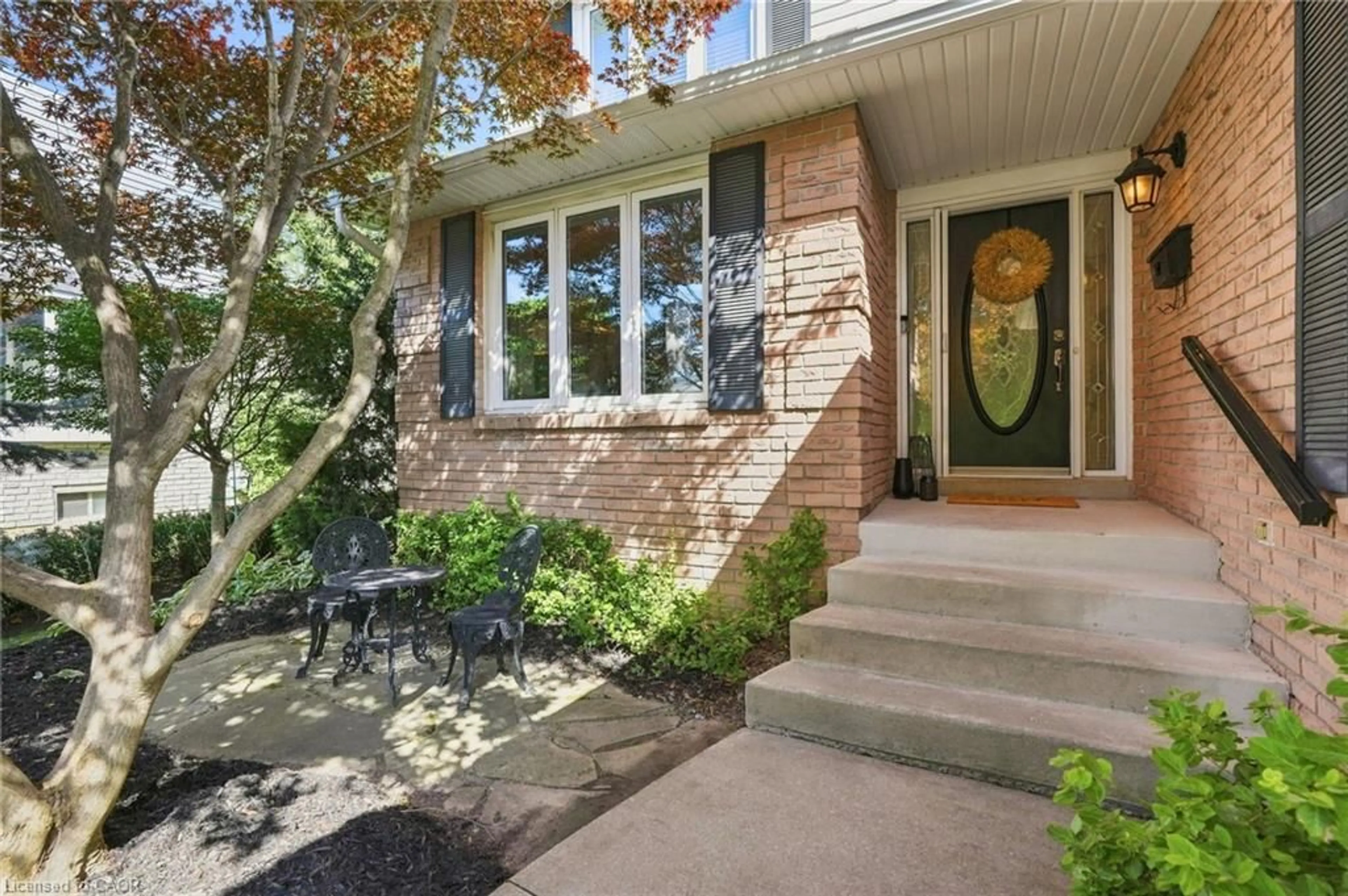 Unknown for 10 Acacia St, Stoney Creek Ontario L8J 1V6