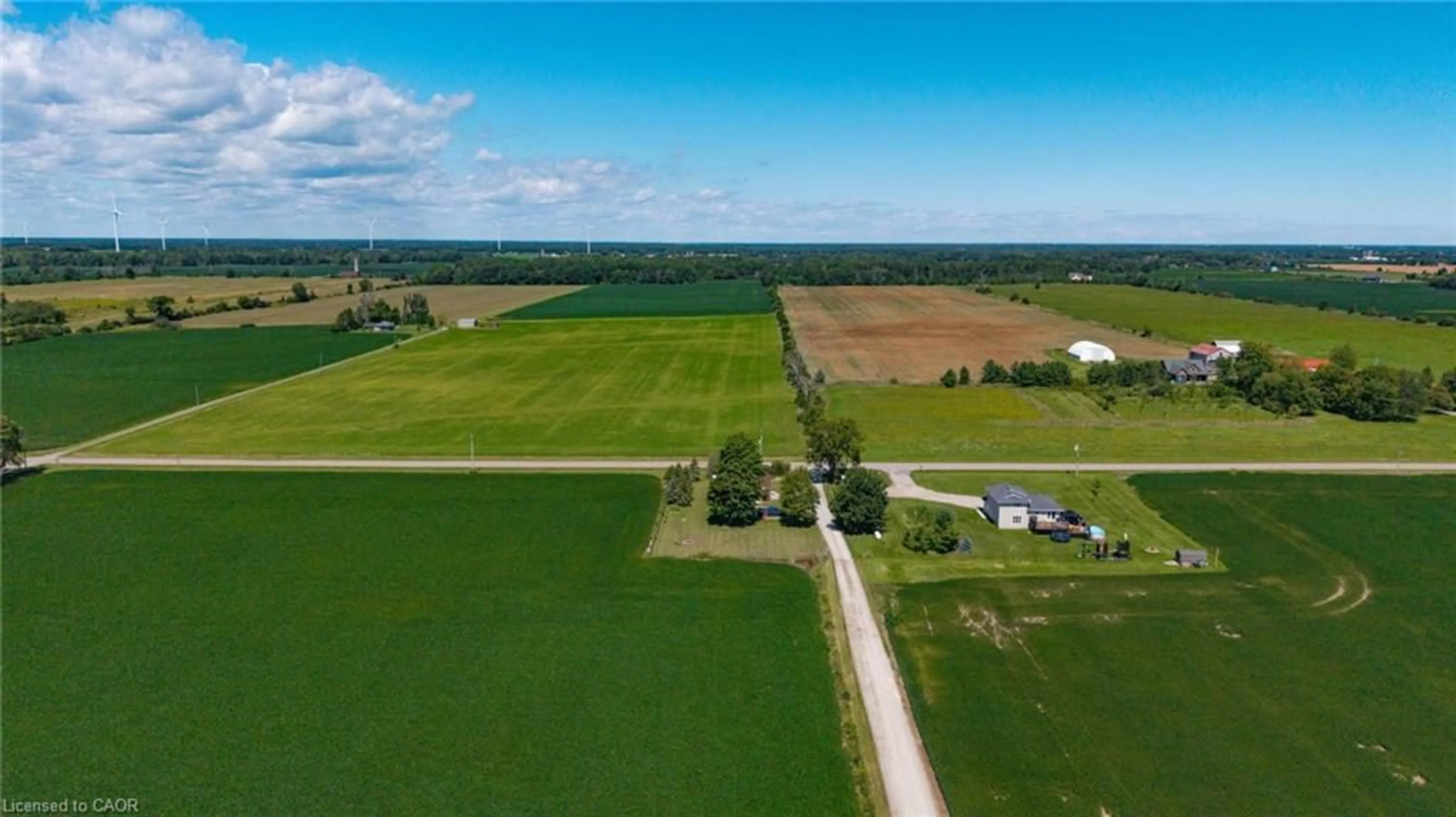 A pic from outside/outdoor area/front of a property/back of a property/a pic from drone, unknown for 4 Baygrove Line, Dunnville Ontario N1A 2W8