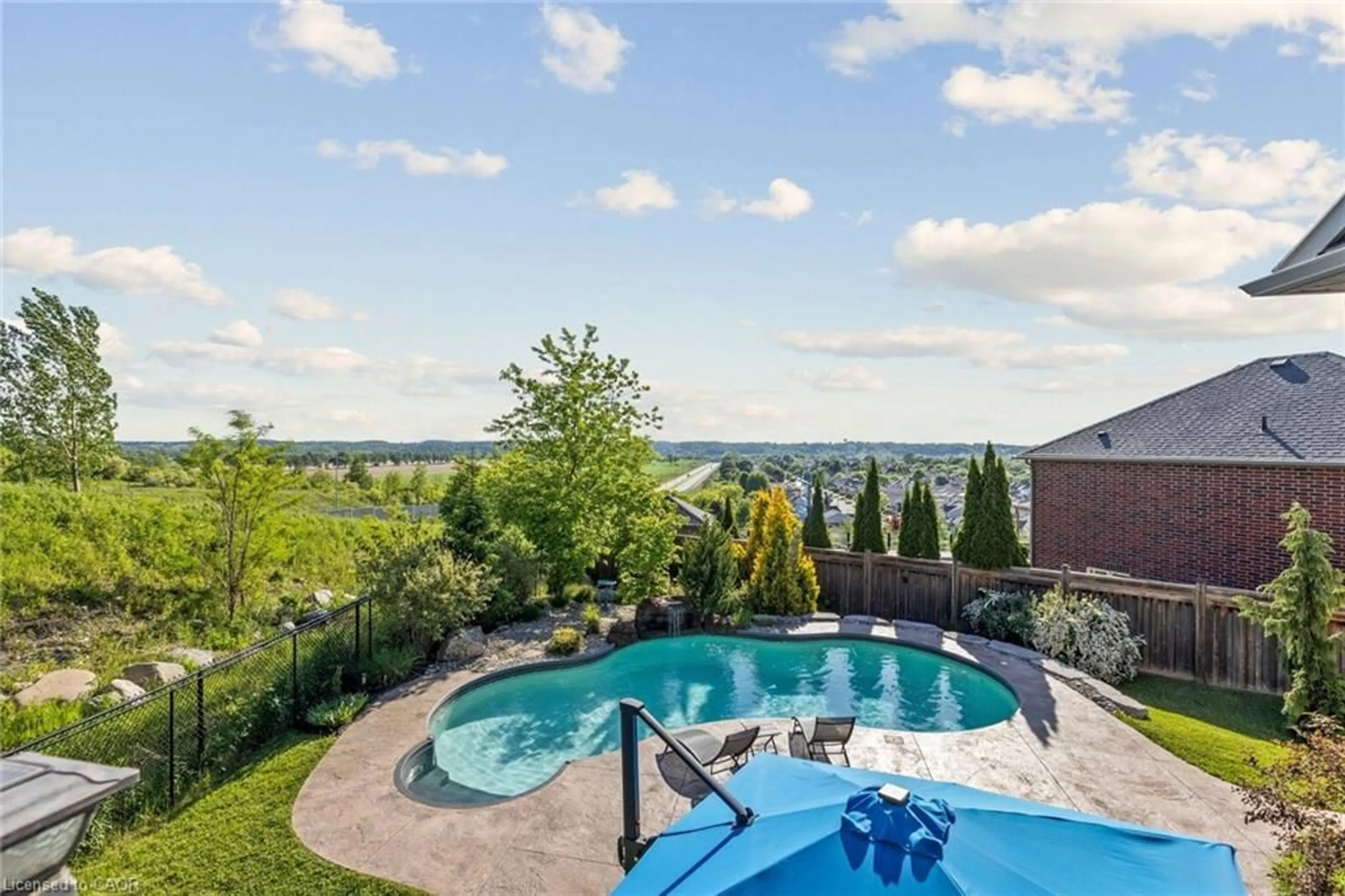 Pool for 91 Gouda Pl, Cambridge Ontario N1P 0A9