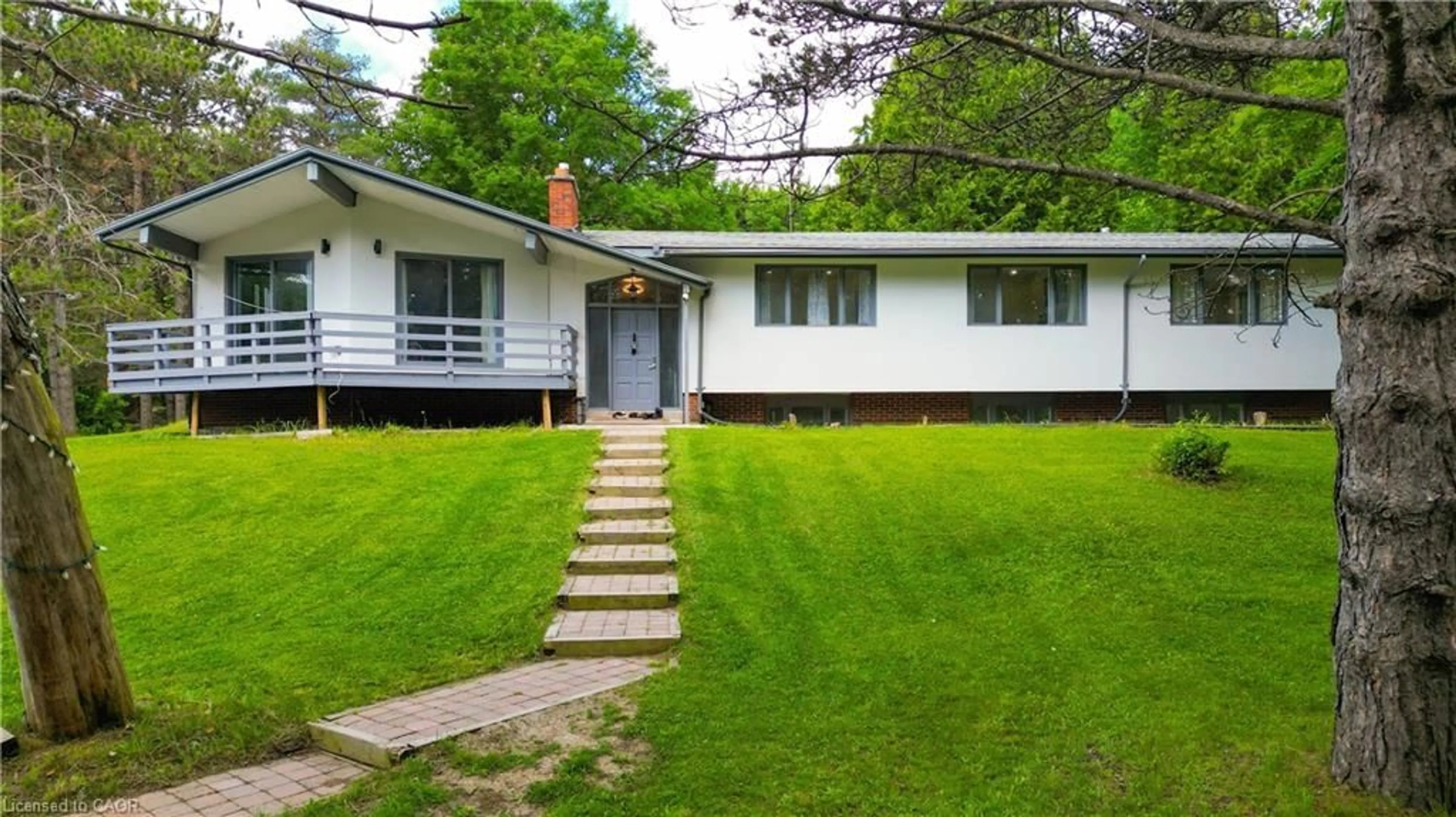 Home with vinyl exterior material, street for 5812 Beech Grove Side Road, Caledon Ontario L7K 0N8