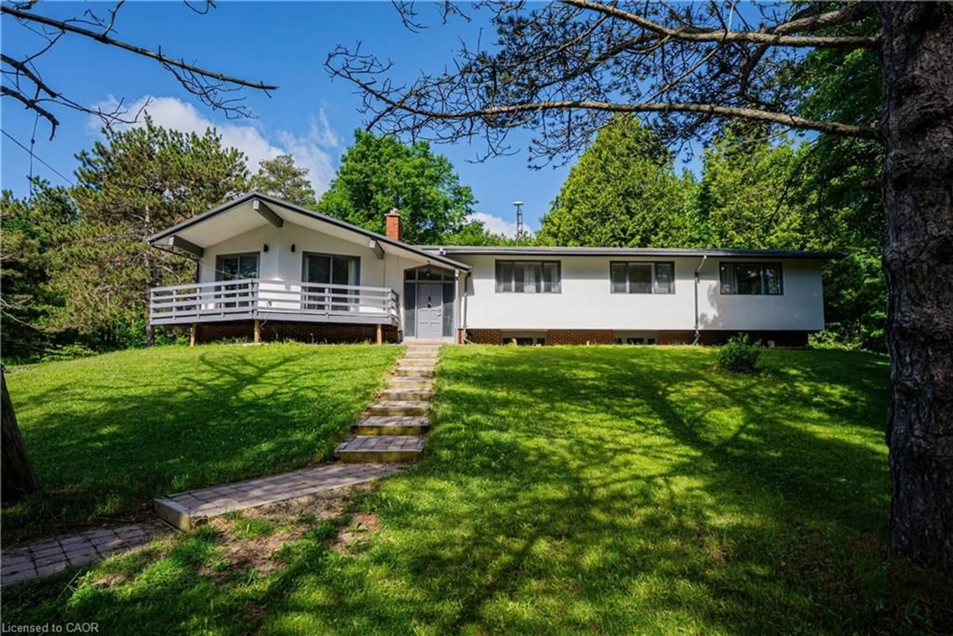 A pic from outside/outdoor area/front of a property/back of a property/a pic from drone, unknown for 5812 Beech Grove Side Road, Caledon Ontario L7K 0N8