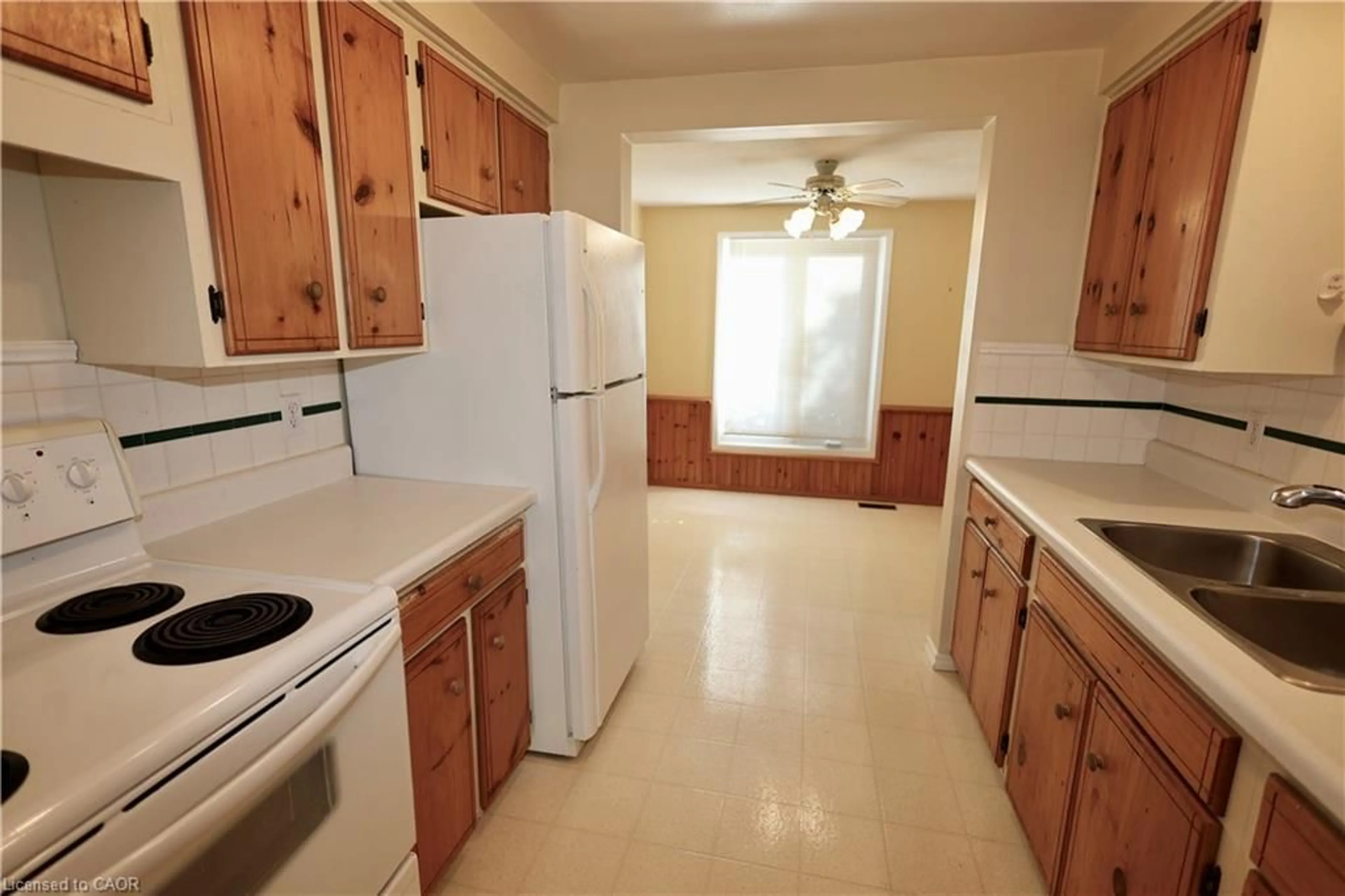 Standard kitchen, ceramic/tile floor for 91 Avonwood Dr #34, Stratford Ontario N4Z 1B2
