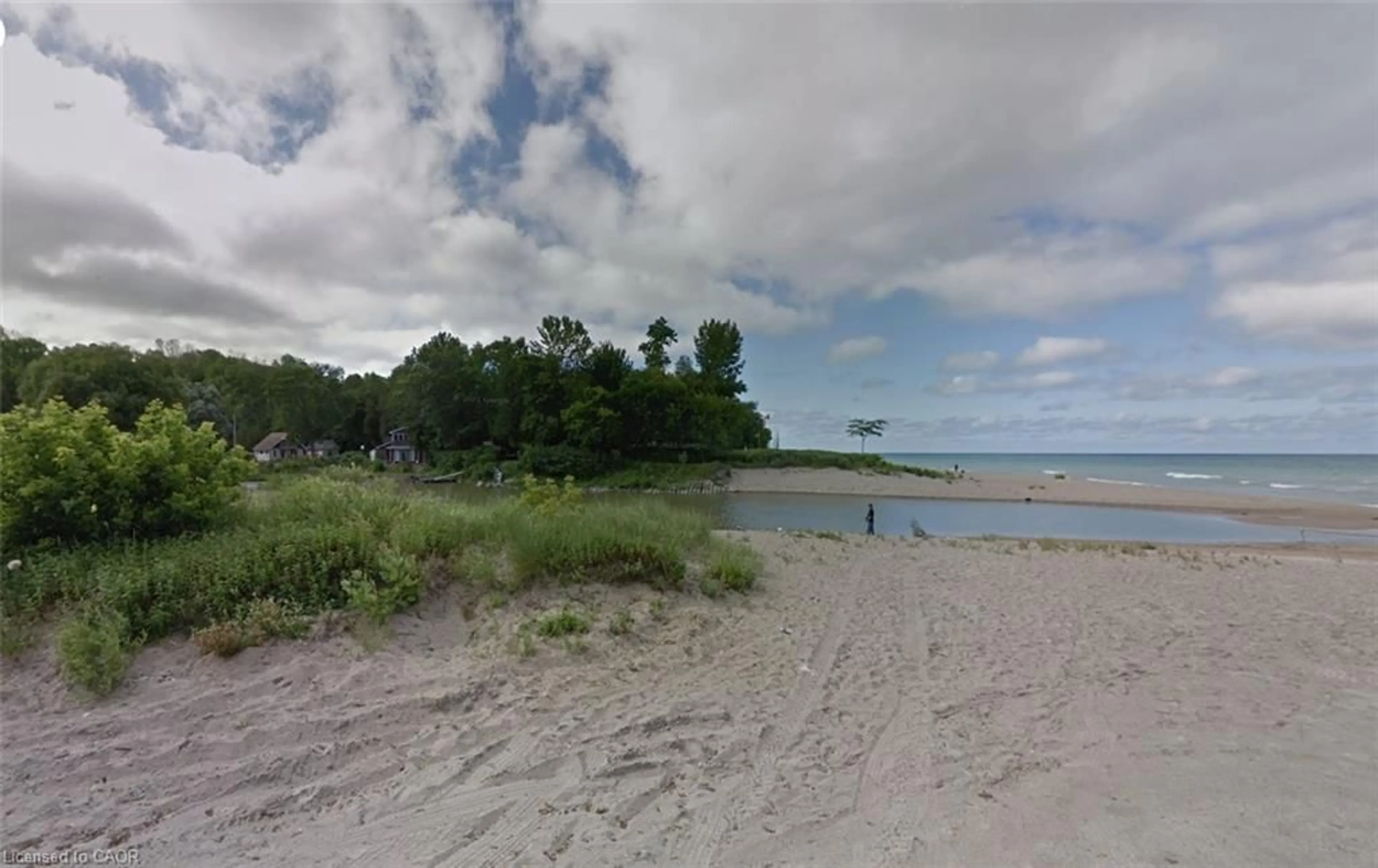 Blurry image for 40 Russell St, Port Albert Ontario N7A 3X9