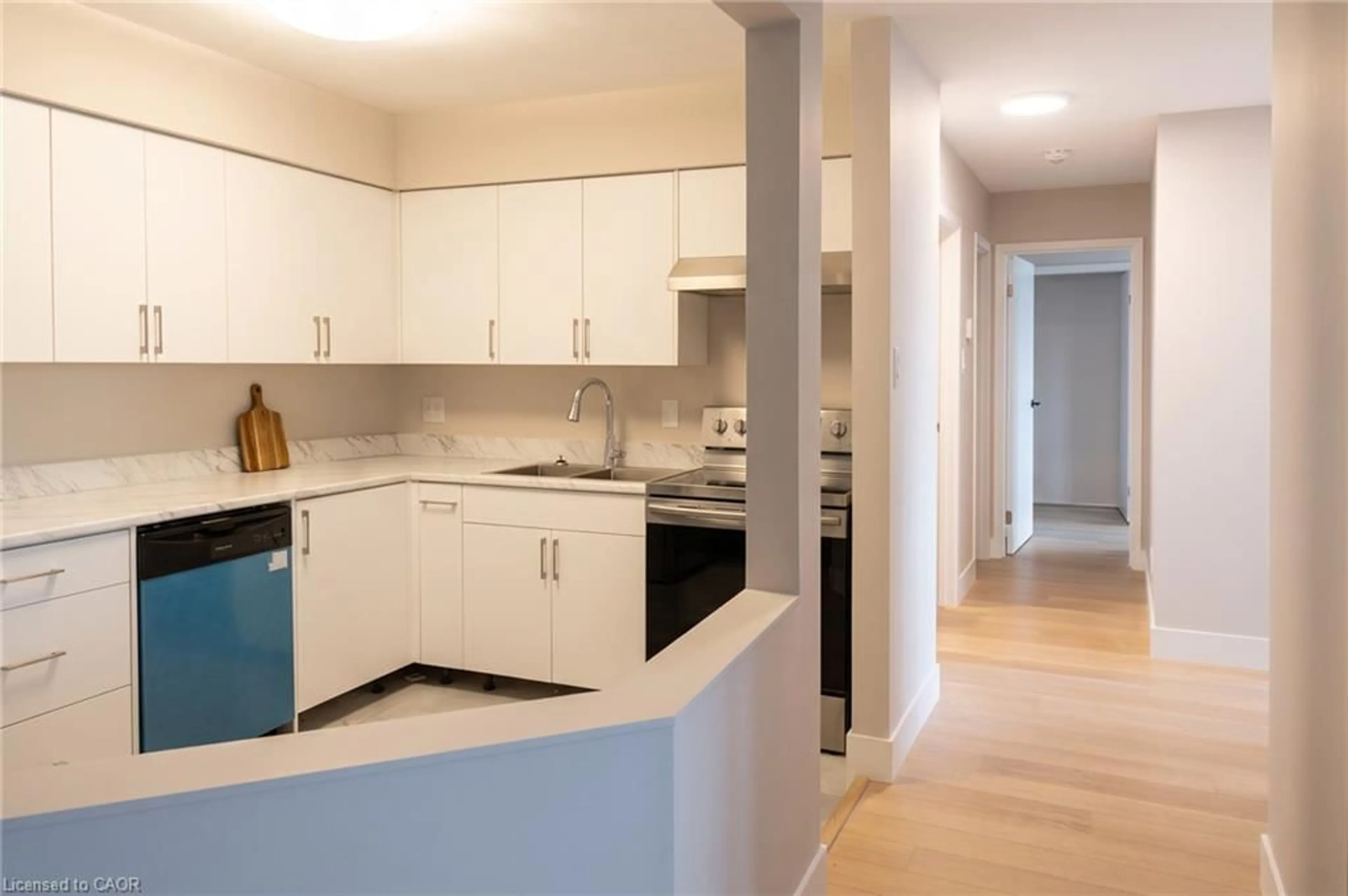 Open concept kitchen, unknown for 3085 Kingsway Dr #22, Kitchener Ontario N2C 2P1