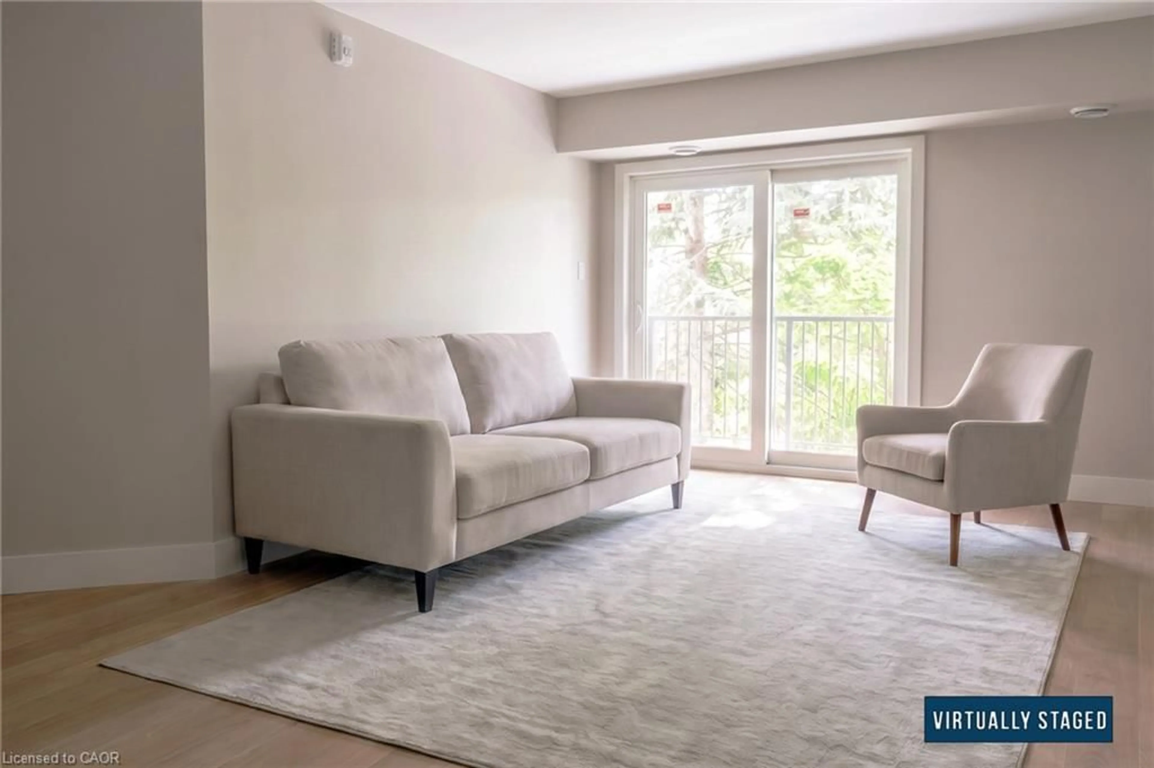 Living room with furniture, carpet floor for 3085 Kingsway Dr #22, Kitchener Ontario N2C 2P1