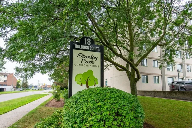 18 Holborn Crt #409, Kitchener 2