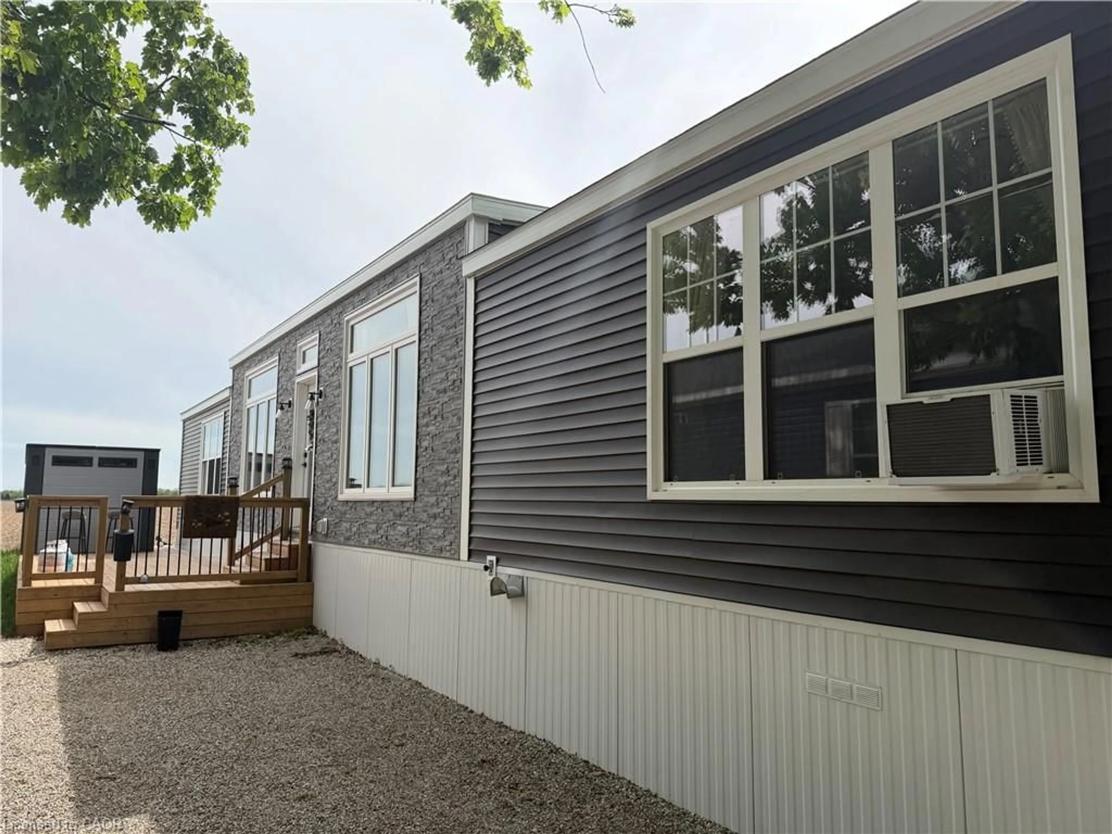 Home with vinyl exterior material, unknown for 99 Fourth Concession Rd #617, Burford Ontario N0E 1A0