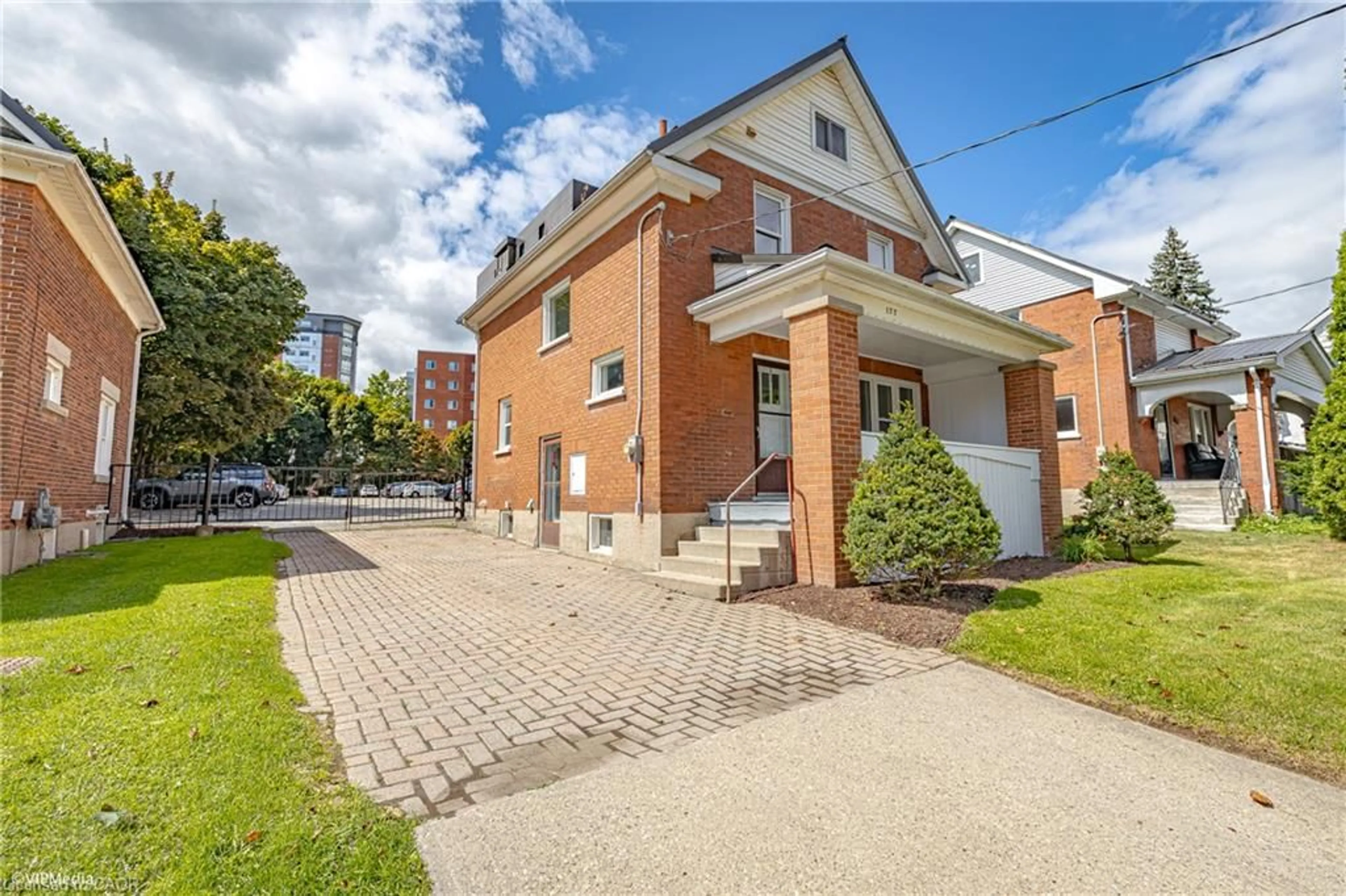 Home with brick exterior material, street for 177 Regina St, Waterloo Ontario N2J 3B4