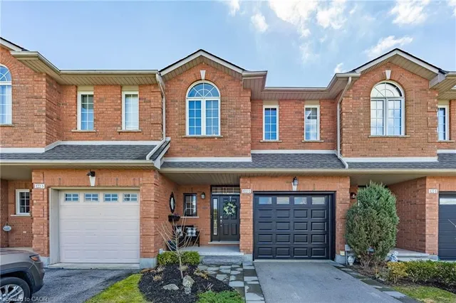 122 Brown St #2, Port Dover 2