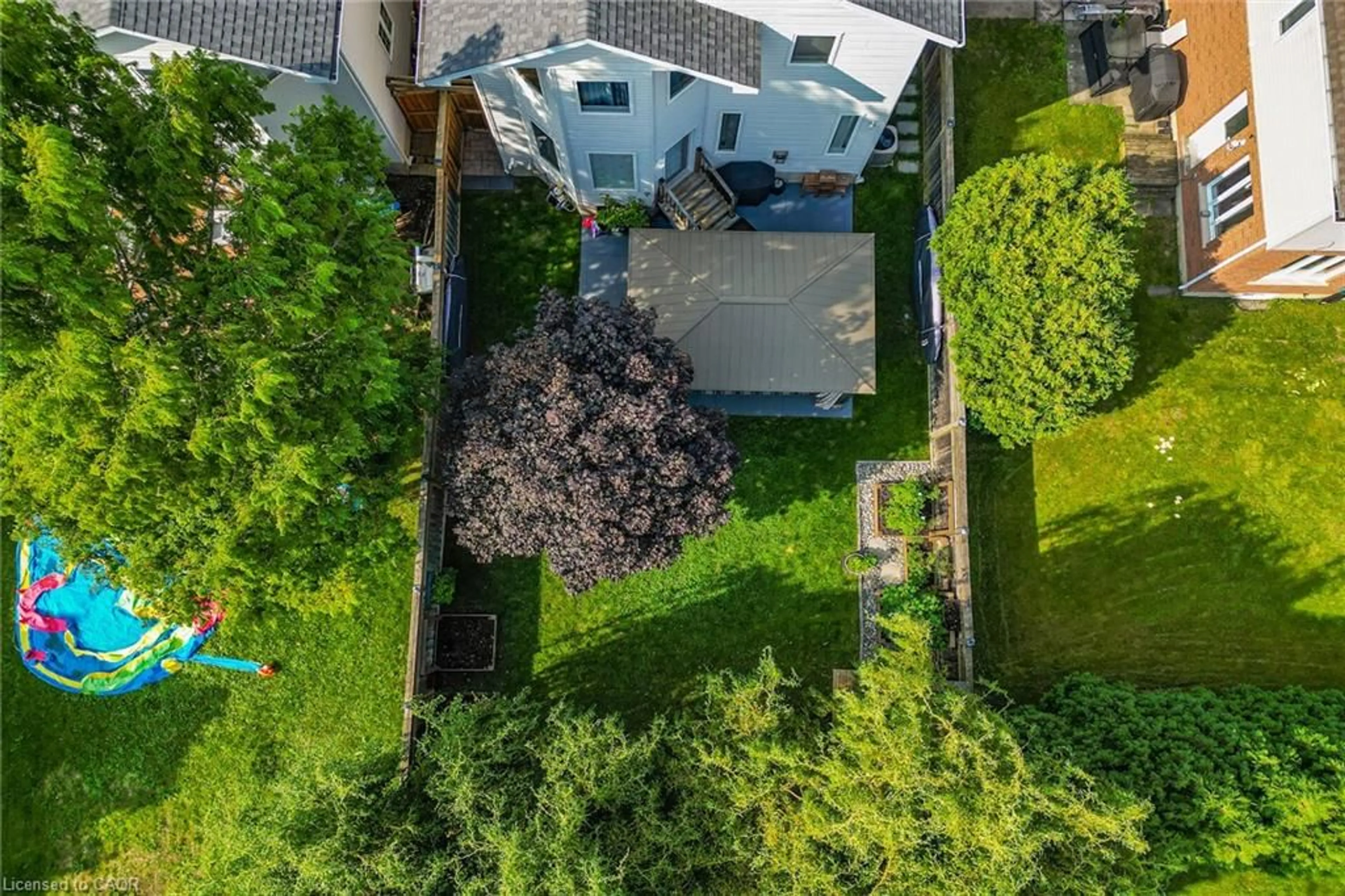 A pic from outside/outdoor area/front of a property/back of a property/a pic from drone, street for 4480 Weltman Way, Beamsville Ontario L3J 0G1