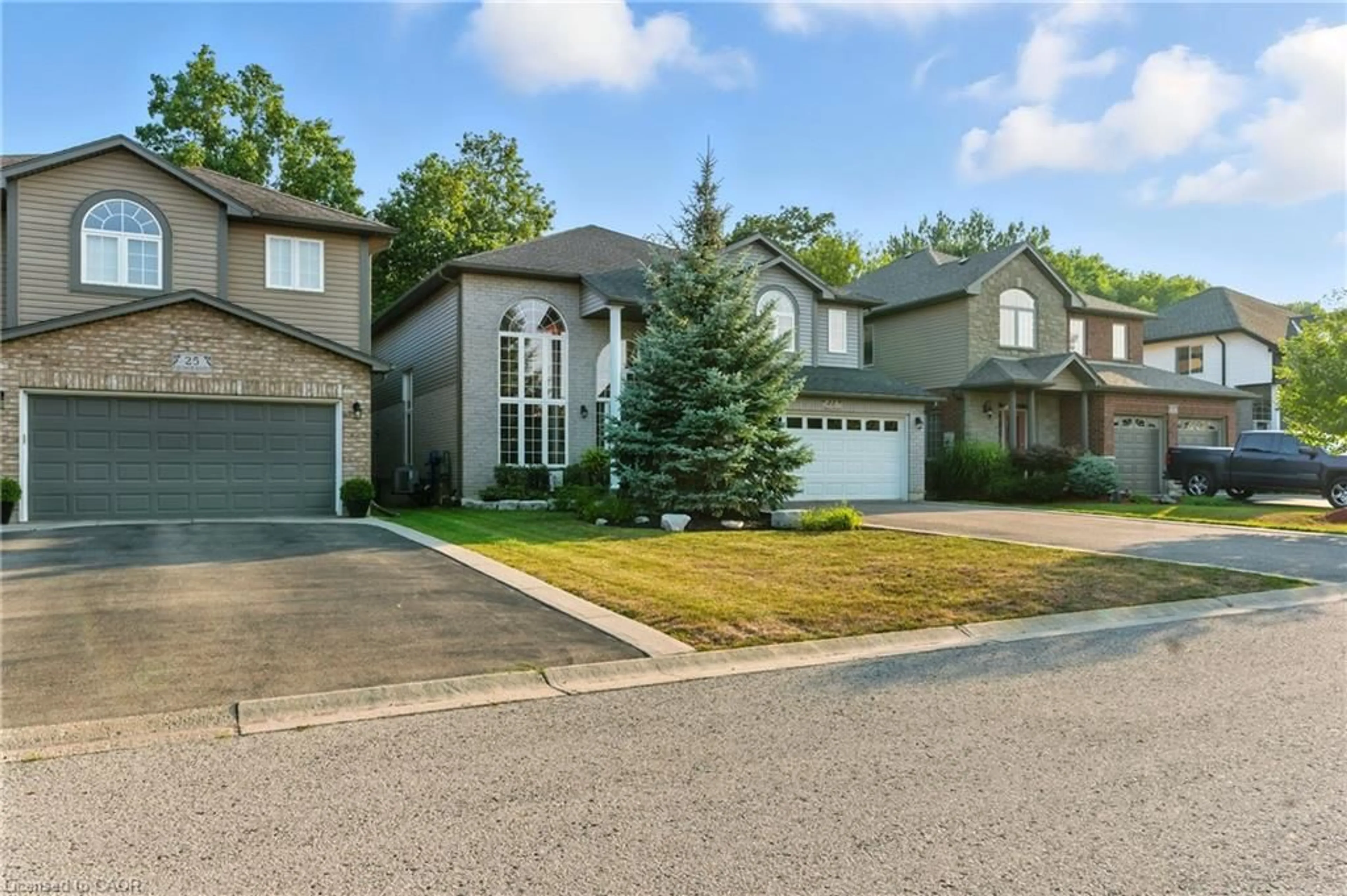Unknown for 27 Southwood Cres, Caledonia Ontario N3W 0A6