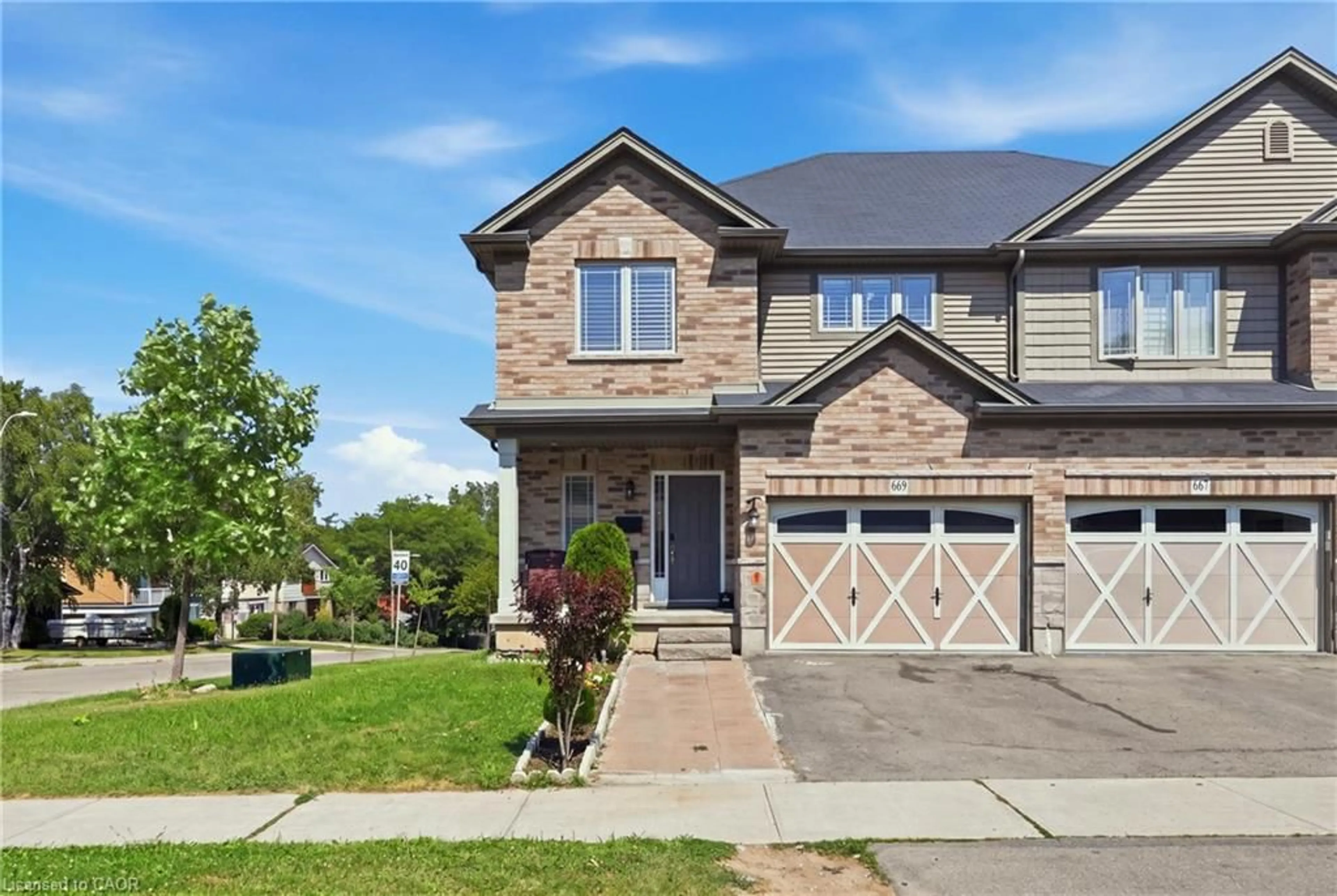 Home with brick exterior material, street for 665 Greenhill Ave, Hamilton Ontario L8K 6E2