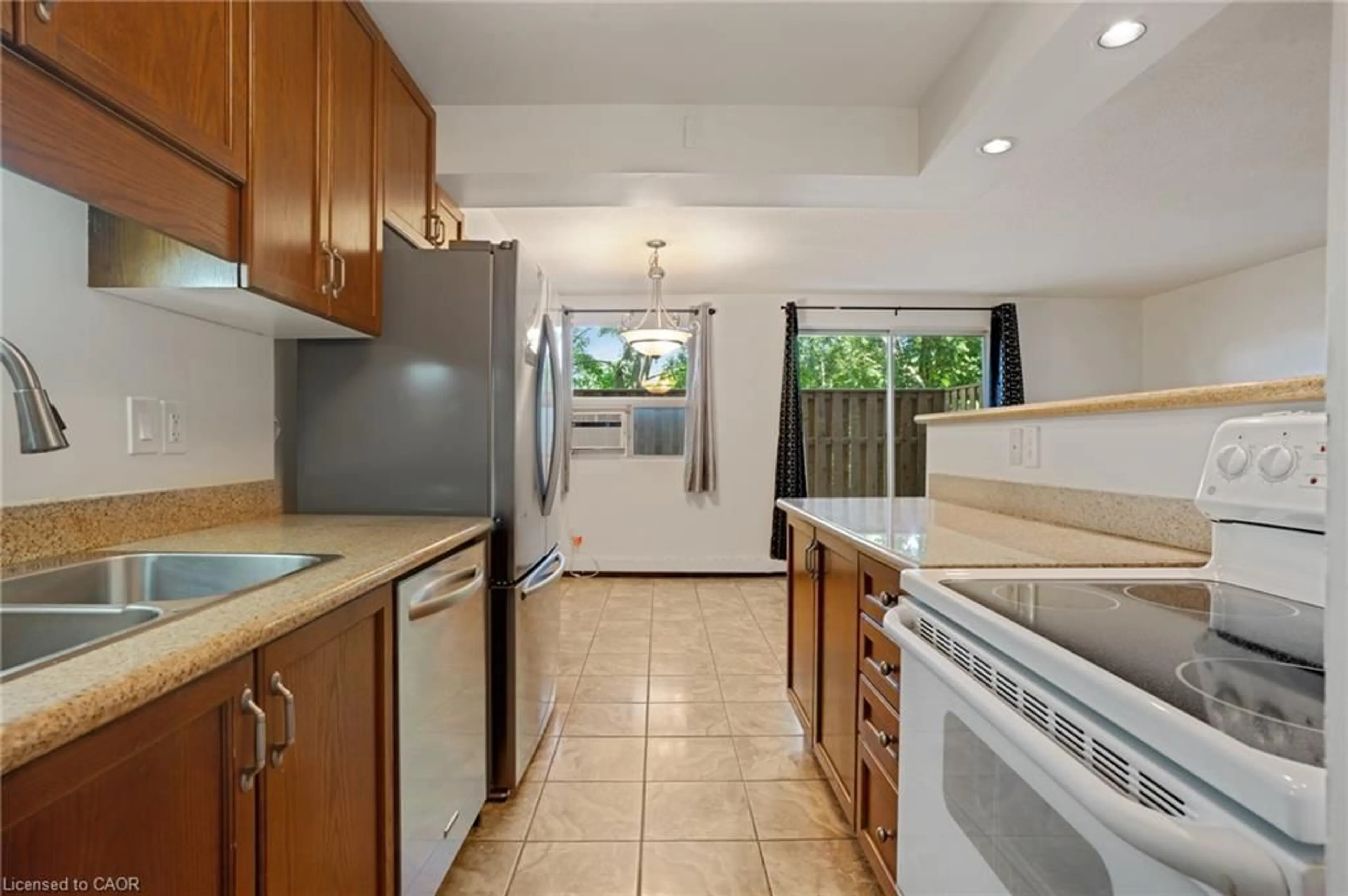 Standard kitchen, ceramic/tile floor for 793 Colborne St #114, Brantford Ontario N3S 7J3