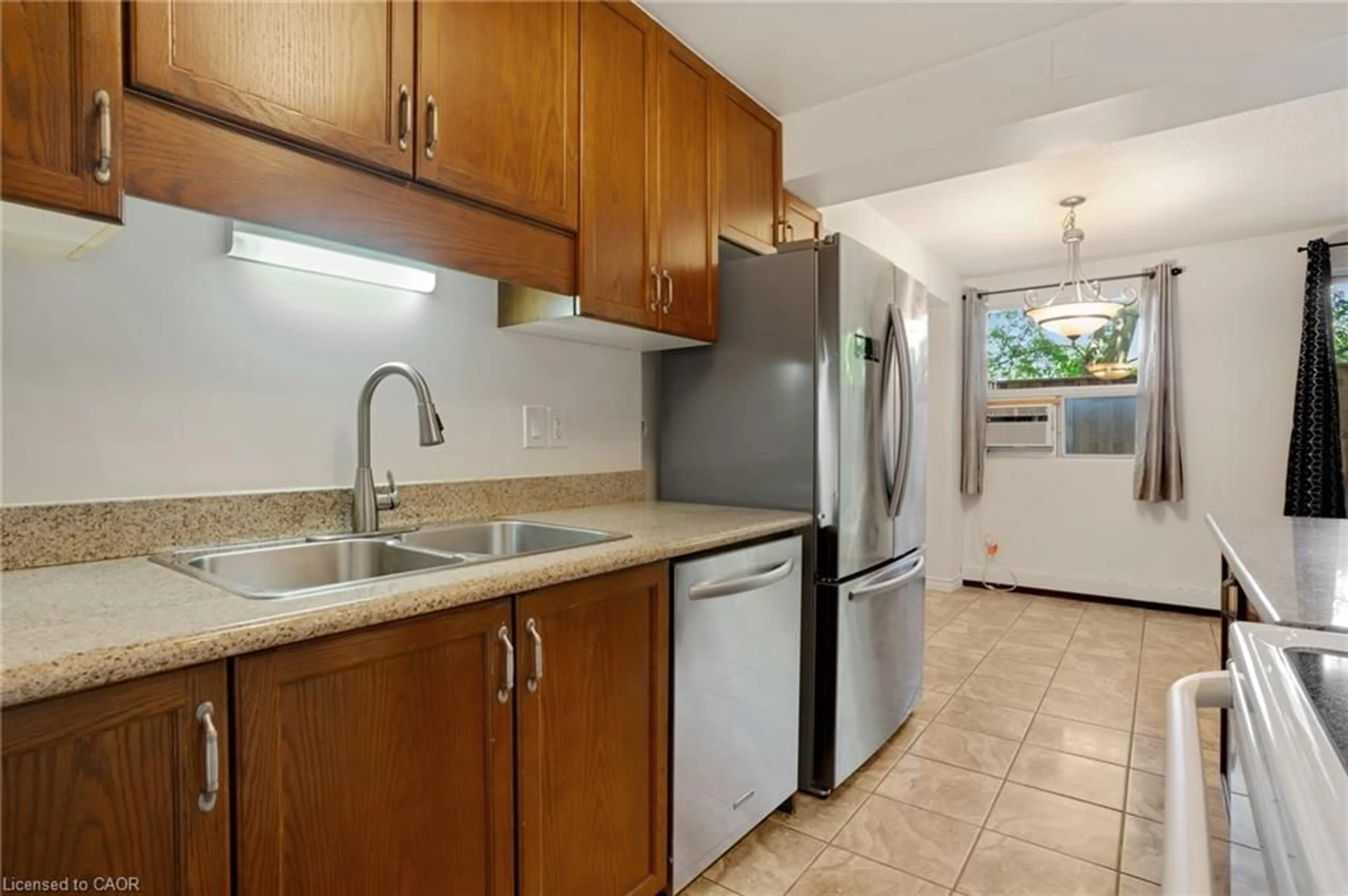 Standard kitchen, unknown for 793 Colborne St #114, Brantford Ontario N3S 7J3