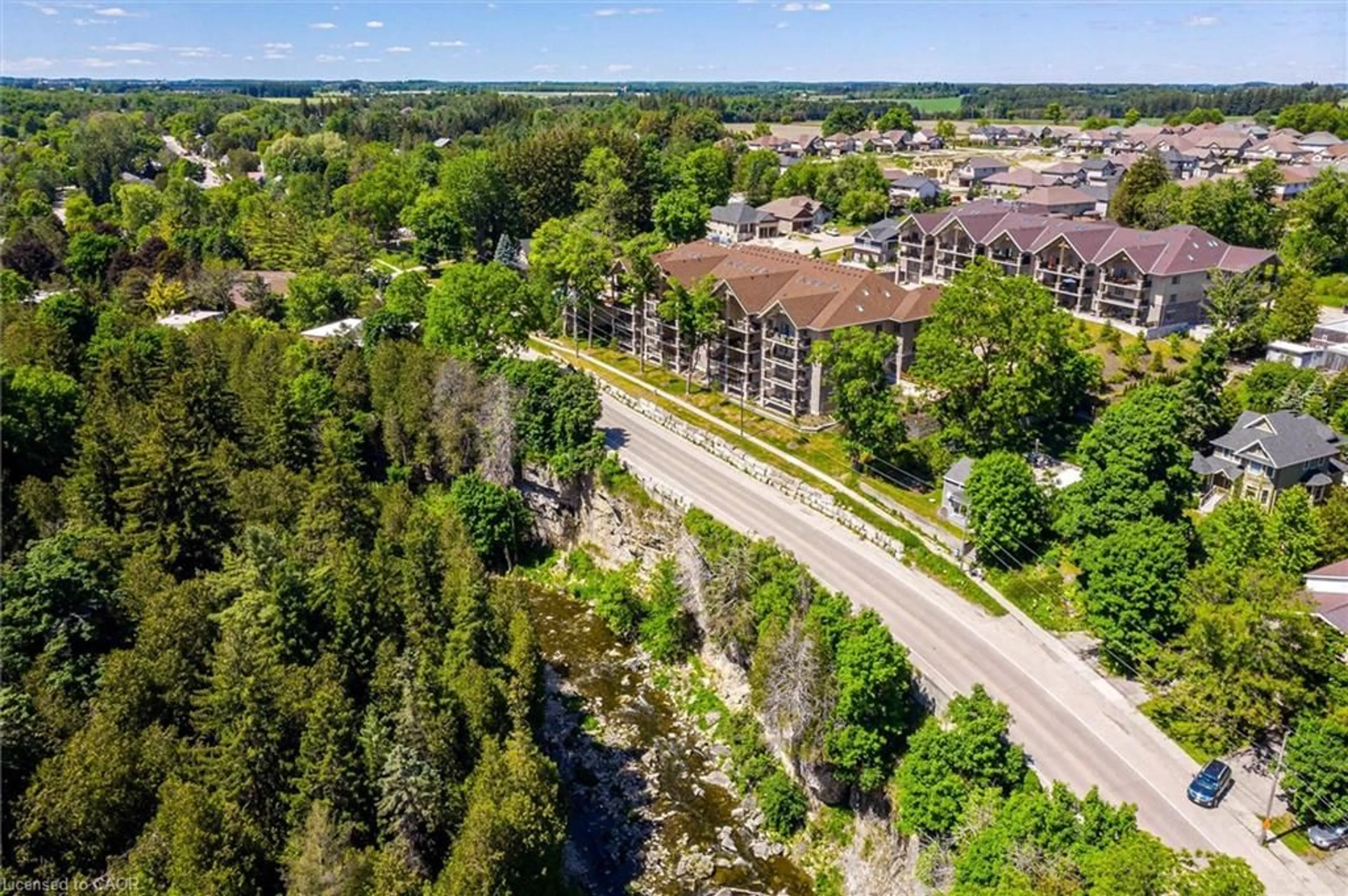A pic from outside/outdoor area/front of a property/back of a property/a pic from drone, unknown for 19 Stumpf St #201, Elora Ontario N0B 1S0