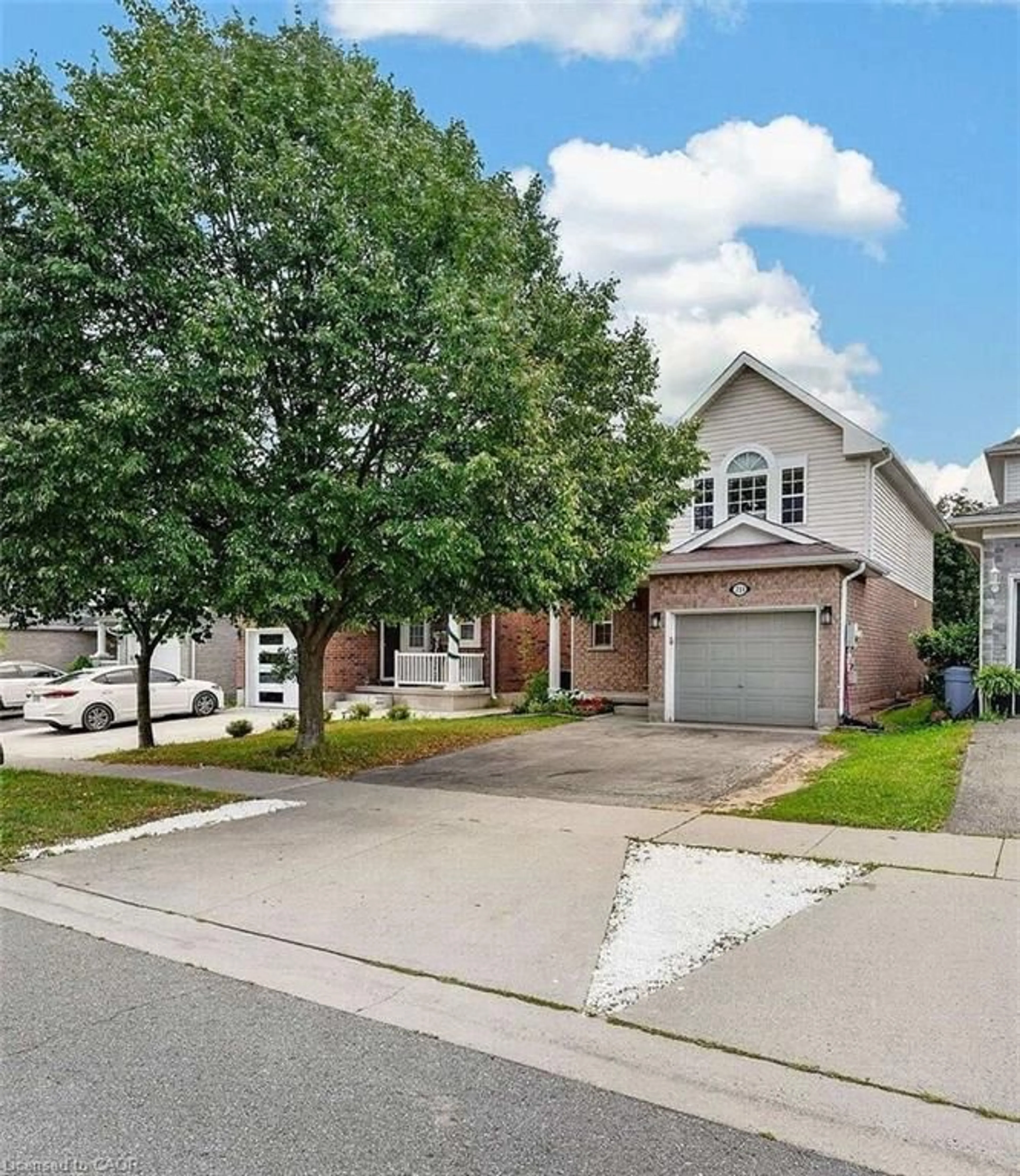 Unknown for 211 Melran Dr, Cambridge Ontario N3C 4E5