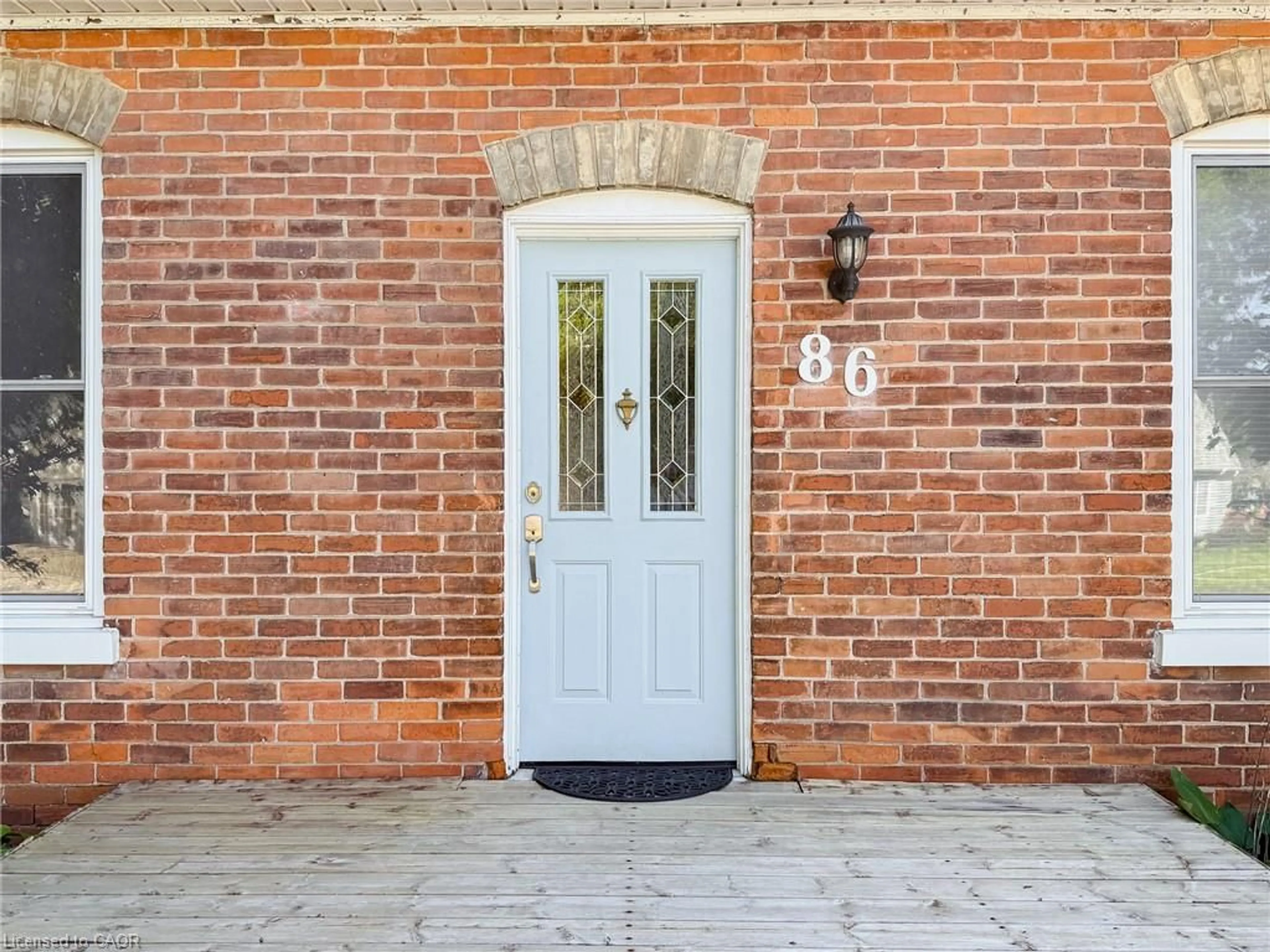 Home with brick exterior material, street for 86 Green St, Waterford Ontario N0E 1Y0