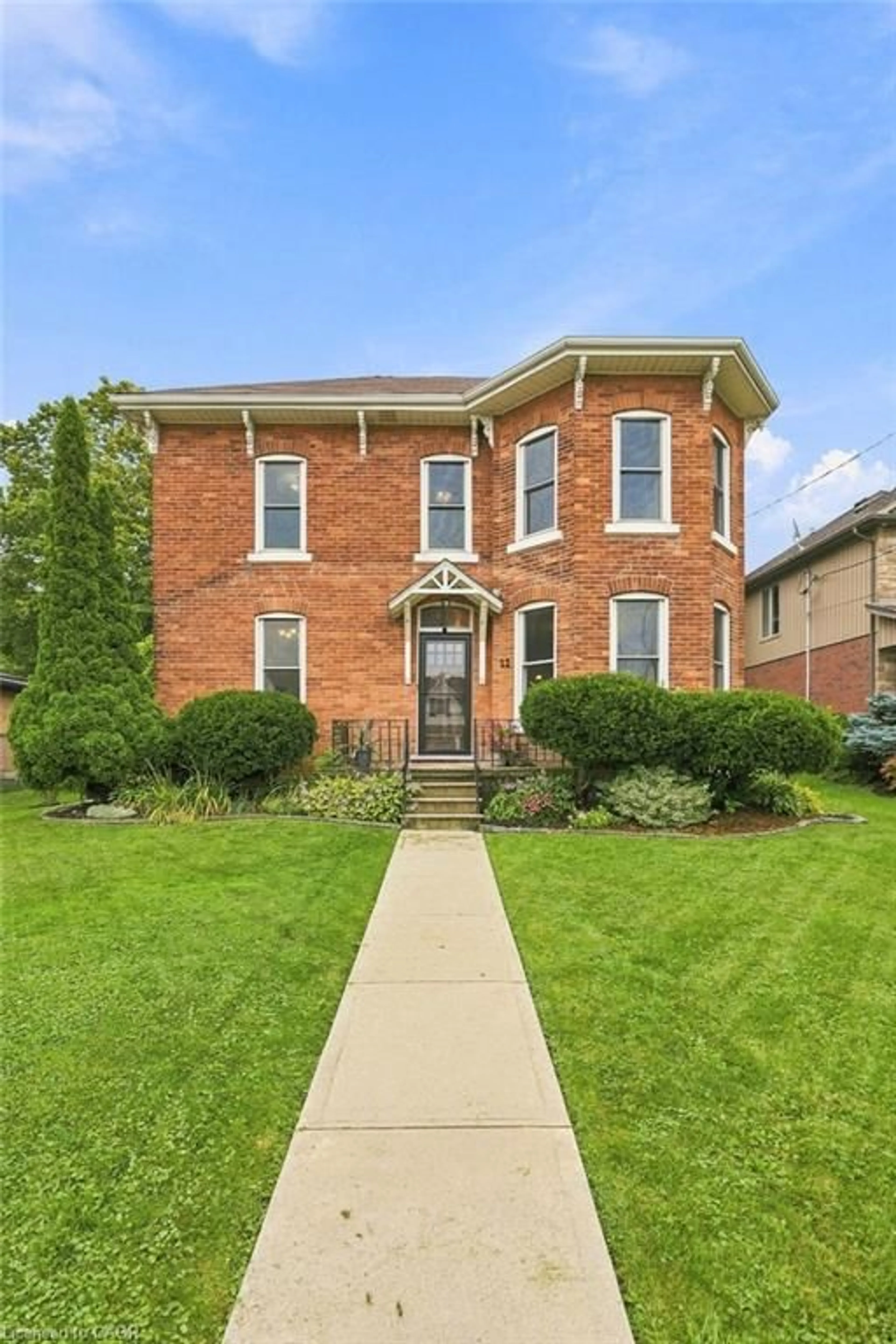 Home with brick exterior material, street for 22 Munsee St, Cayuga Ontario N0A 1E0