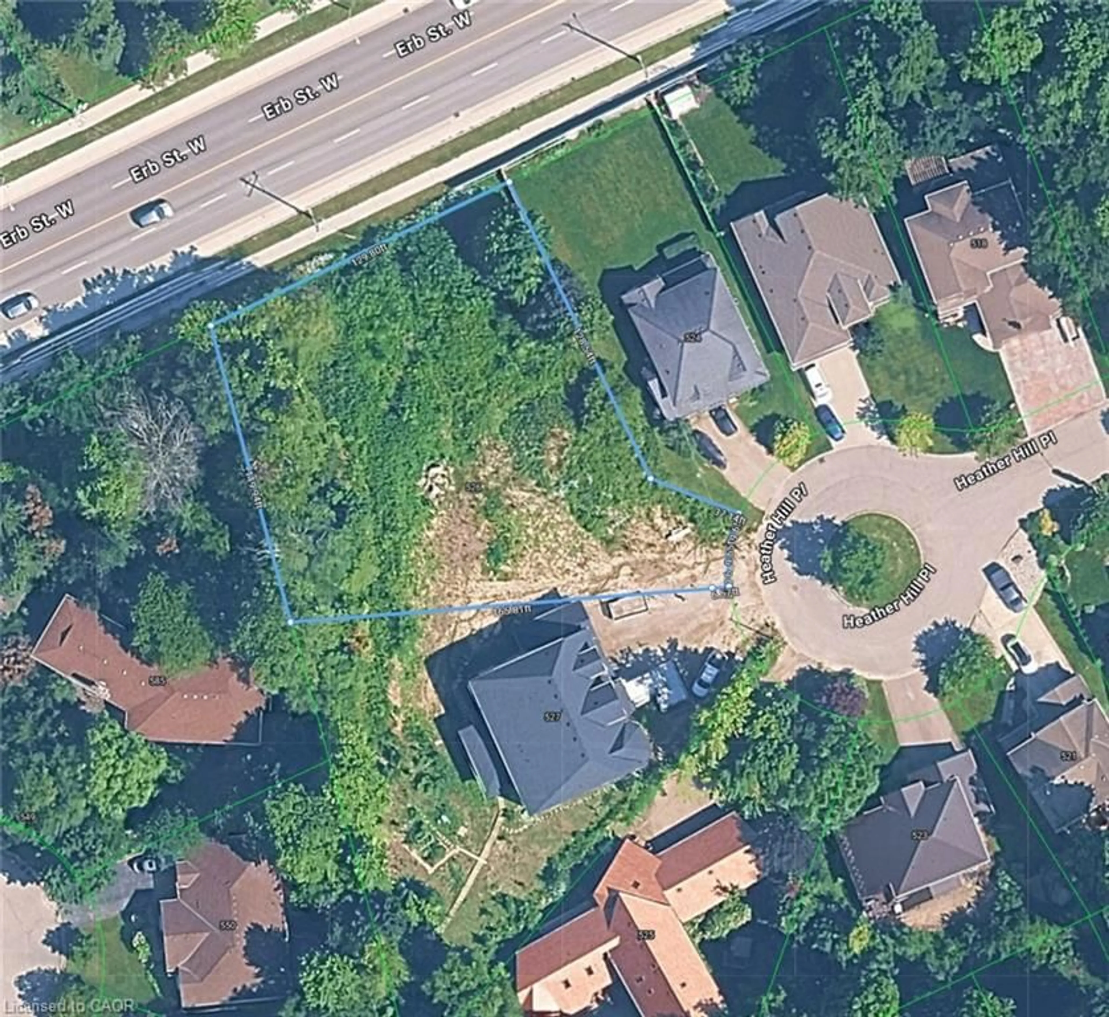 A pic from outside/outdoor area/front of a property/back of a property/a pic from drone, street for 526 Heather Hill Pl, Waterloo Ontario N2T 1H7