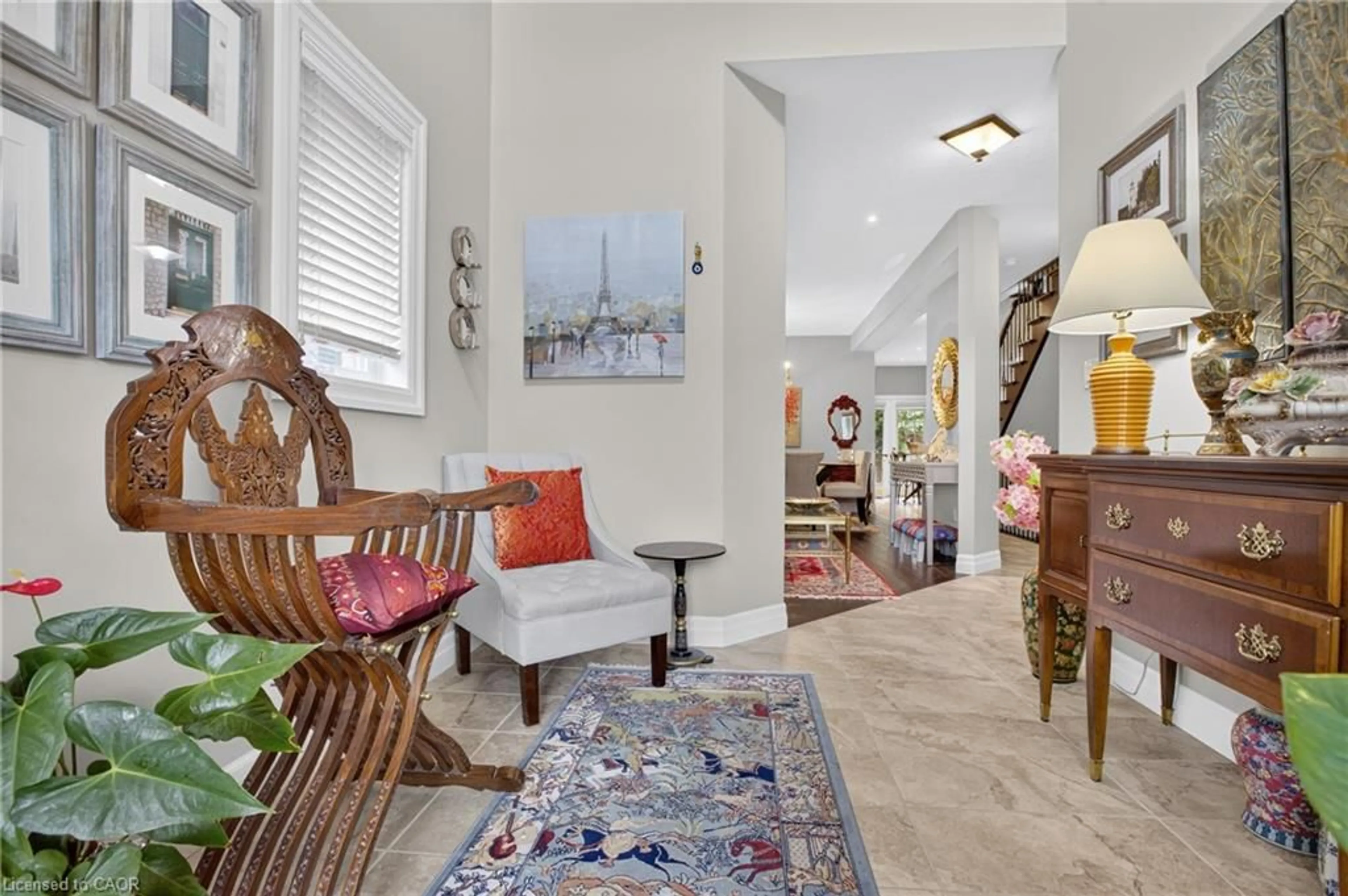 Indoor entryway for 165 Eaglecrest St, Kitchener Ontario N2K 0C5