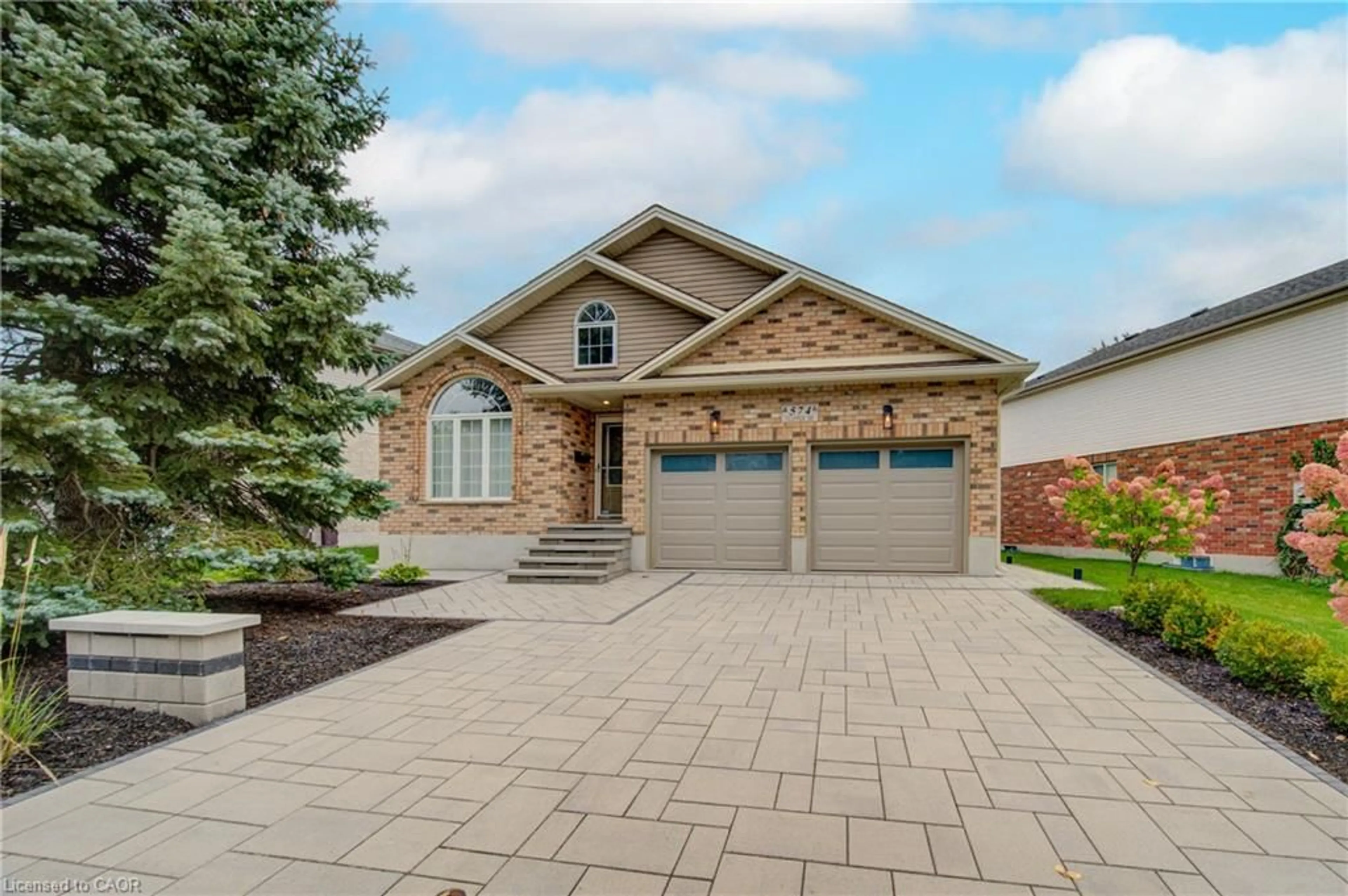 Home with brick exterior material, street for 574 Clipper Dr, Waterloo Ontario N2K 4B4