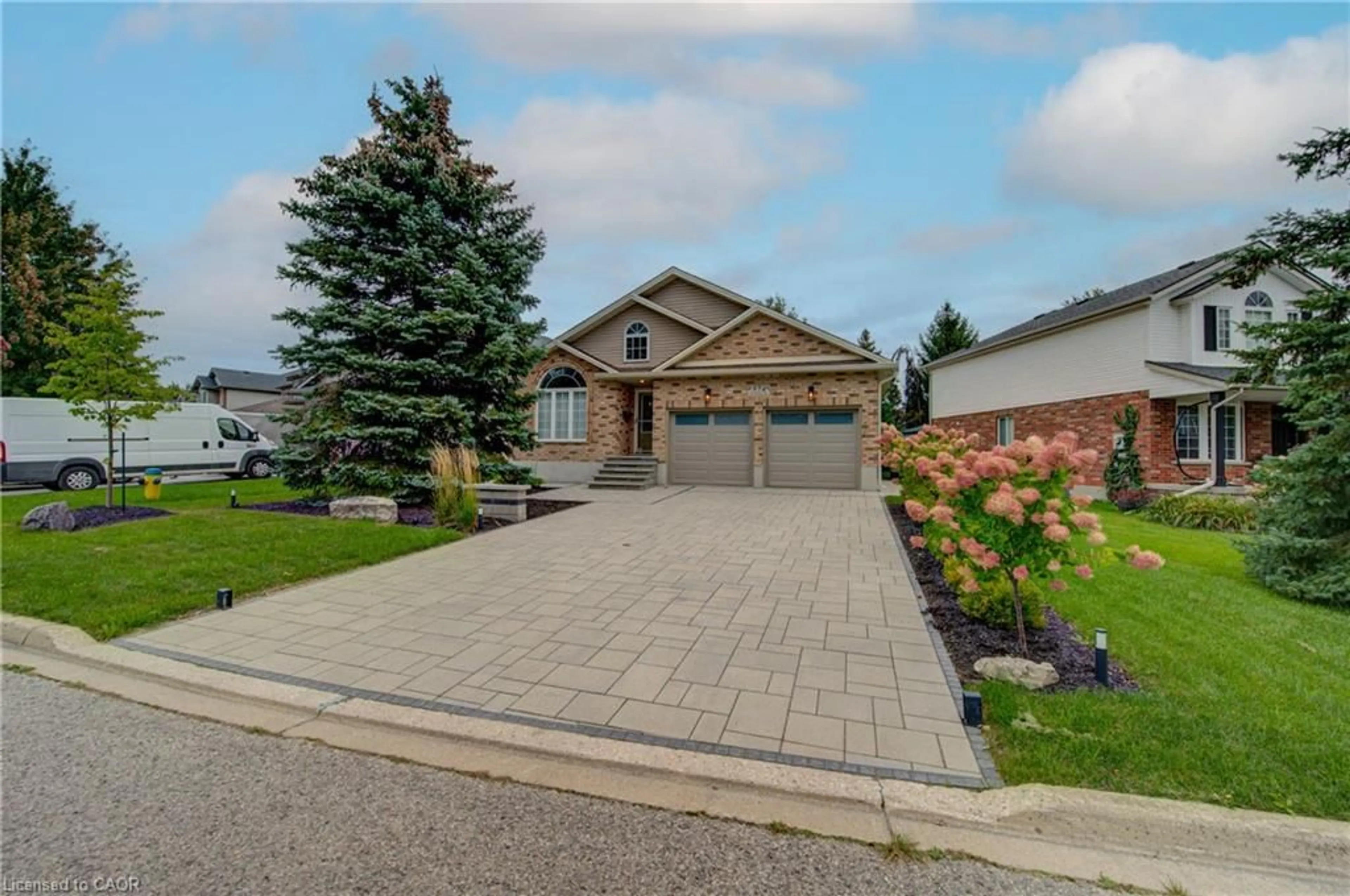 Home with brick exterior material, street for 574 Clipper Dr, Waterloo Ontario N2K 4B4