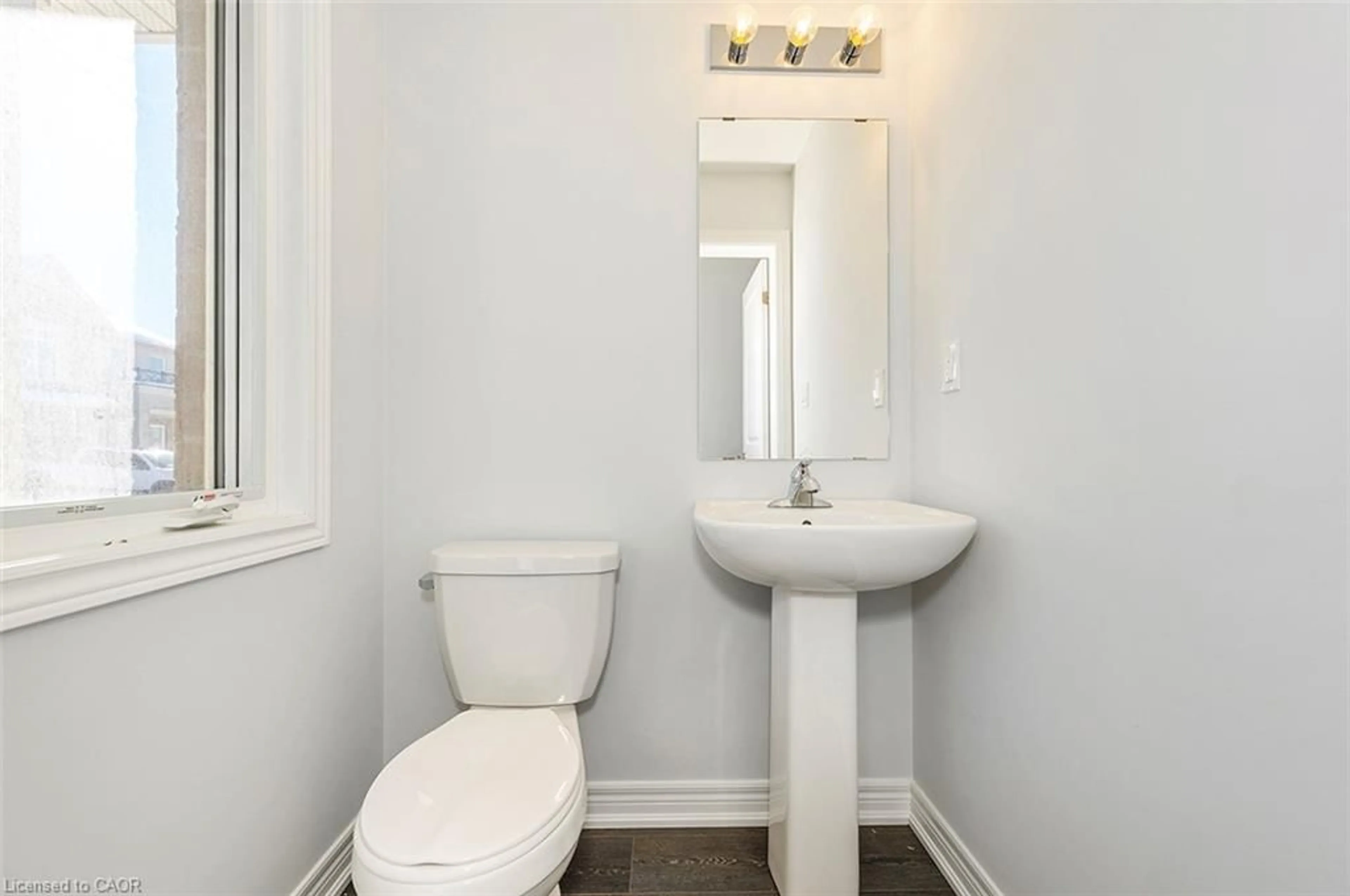Standard bathroom, unknown for 205 Thames Way #44, Mount Hope Ontario L0R 1W0