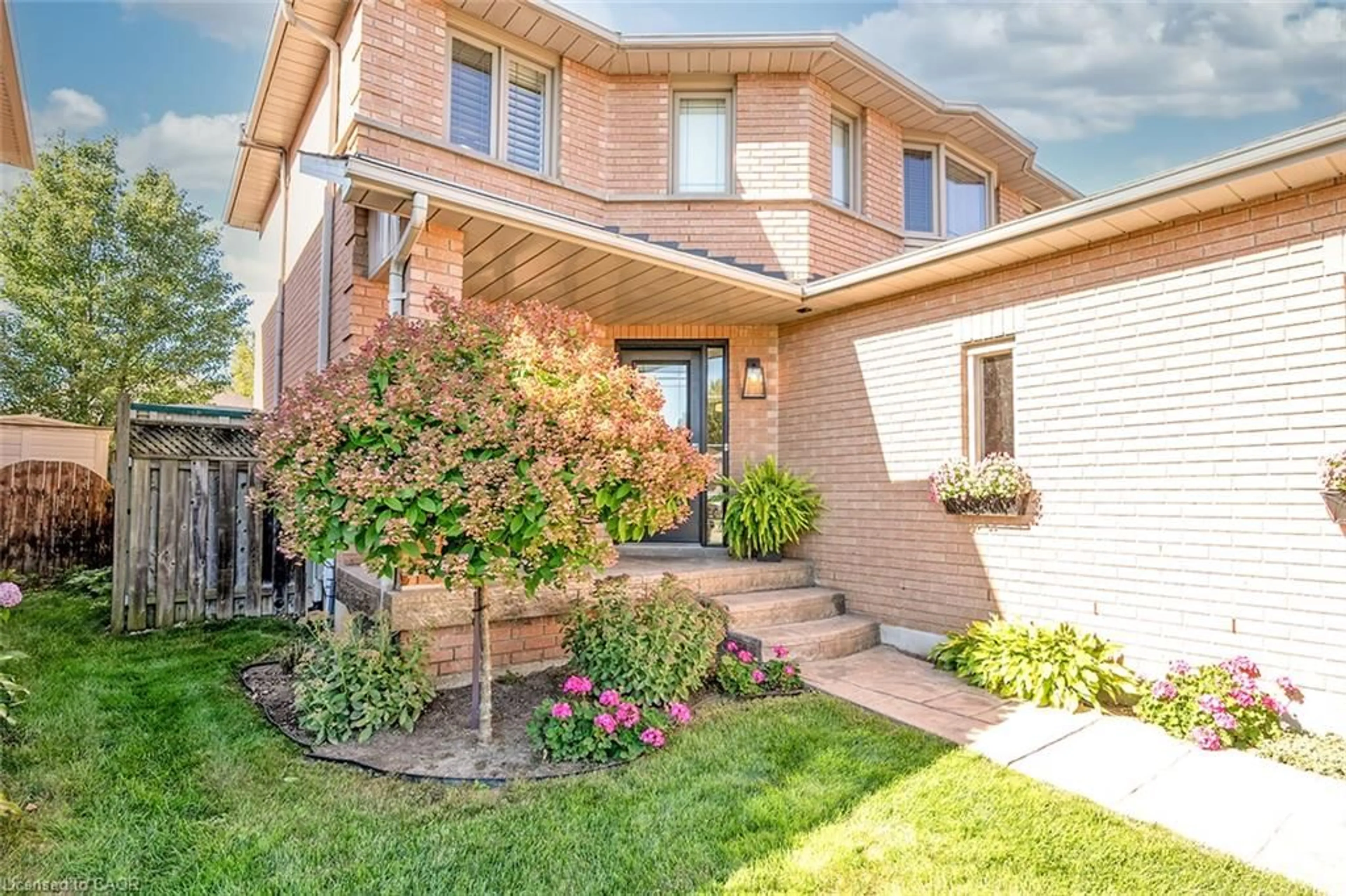 Home with brick exterior material, street for 83 Niska Dr, Waterdown Ontario L8B 0M4