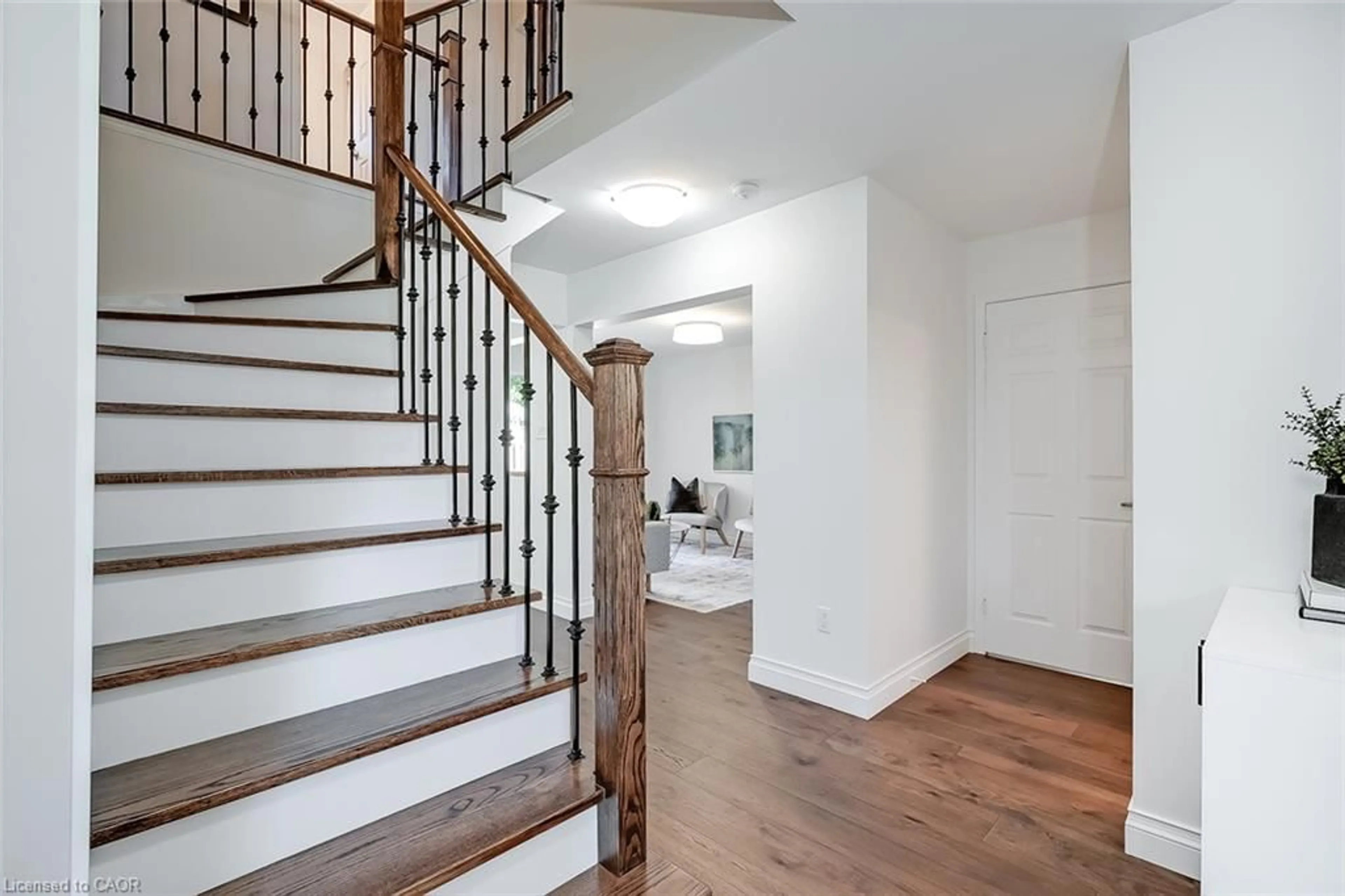 Stairs for 83 Niska Dr, Waterdown Ontario L8B 0M4