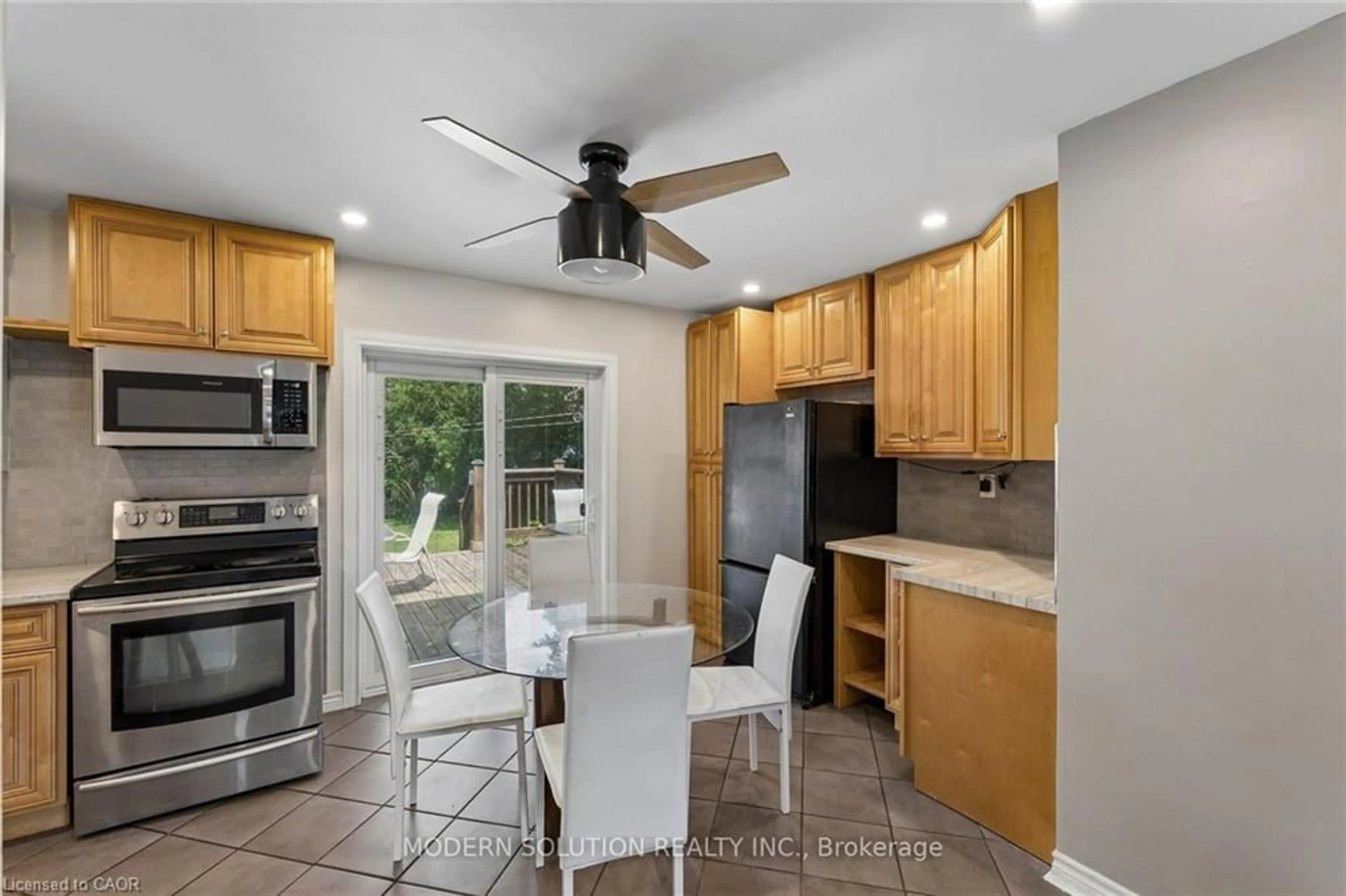 Open concept kitchen, ceramic/tile floor for 61 Godfrey Dr, London Ontario N5V 2E8