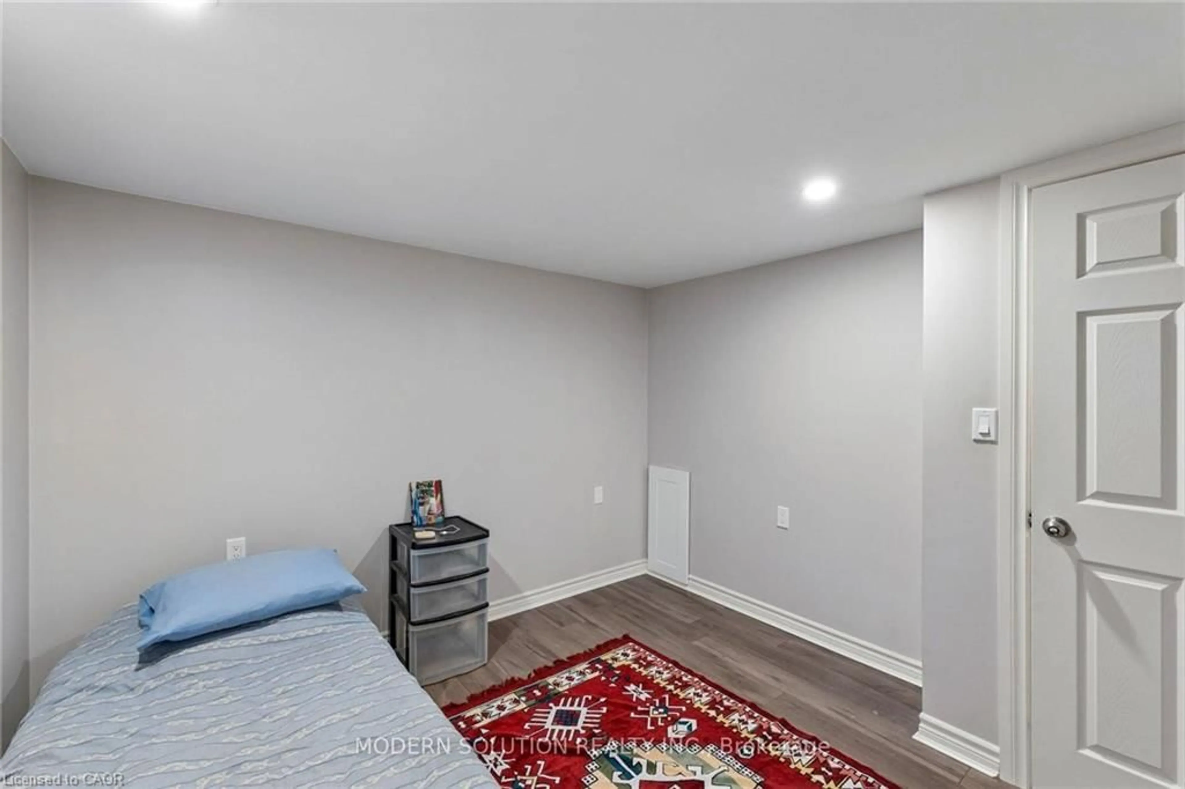 A pic of a room for 61 Godfrey Dr, London Ontario N5V 2E8