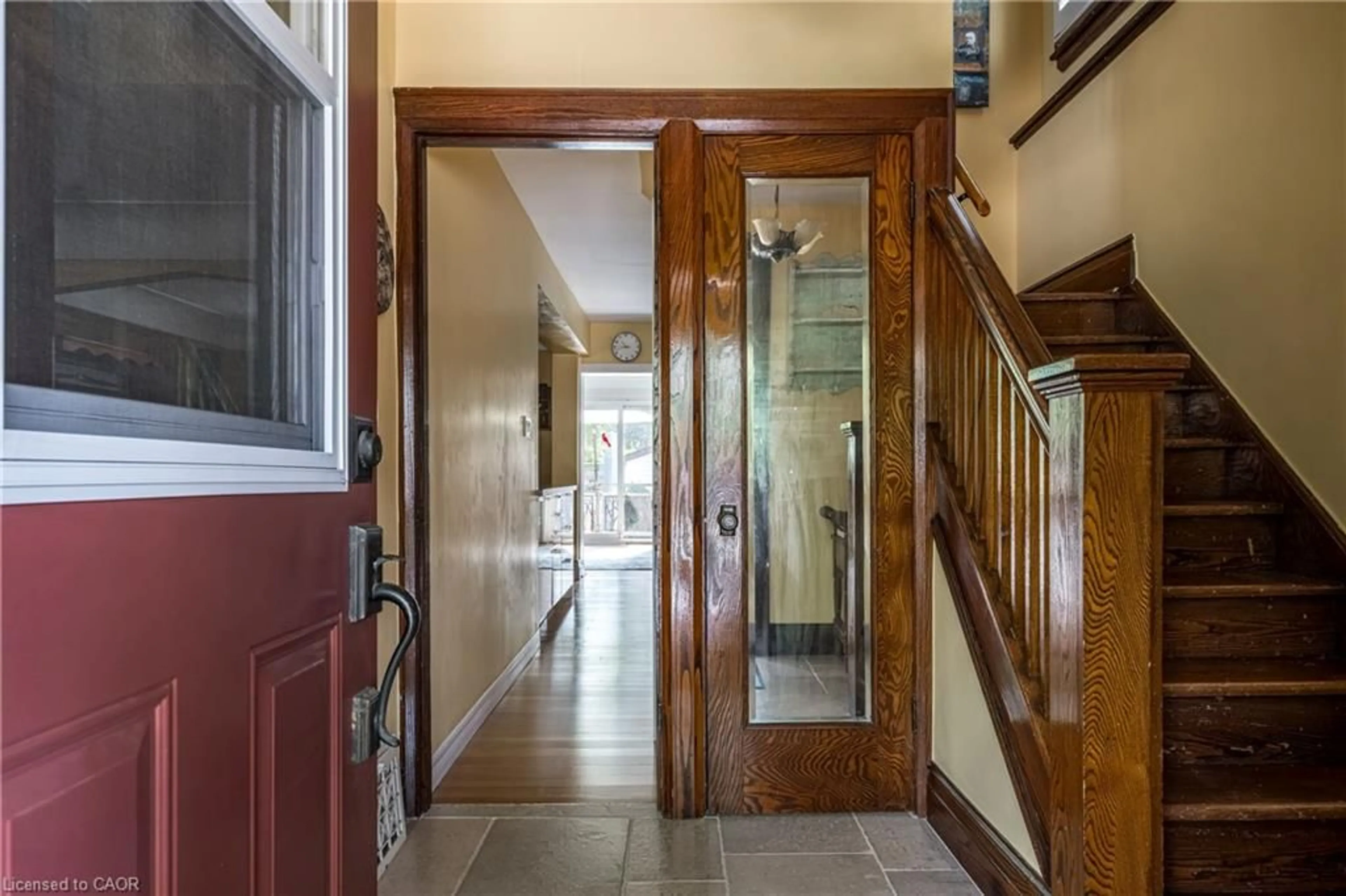 Indoor foyer for 63 Macdonald Ave, Hamilton Ontario L8P 4N8