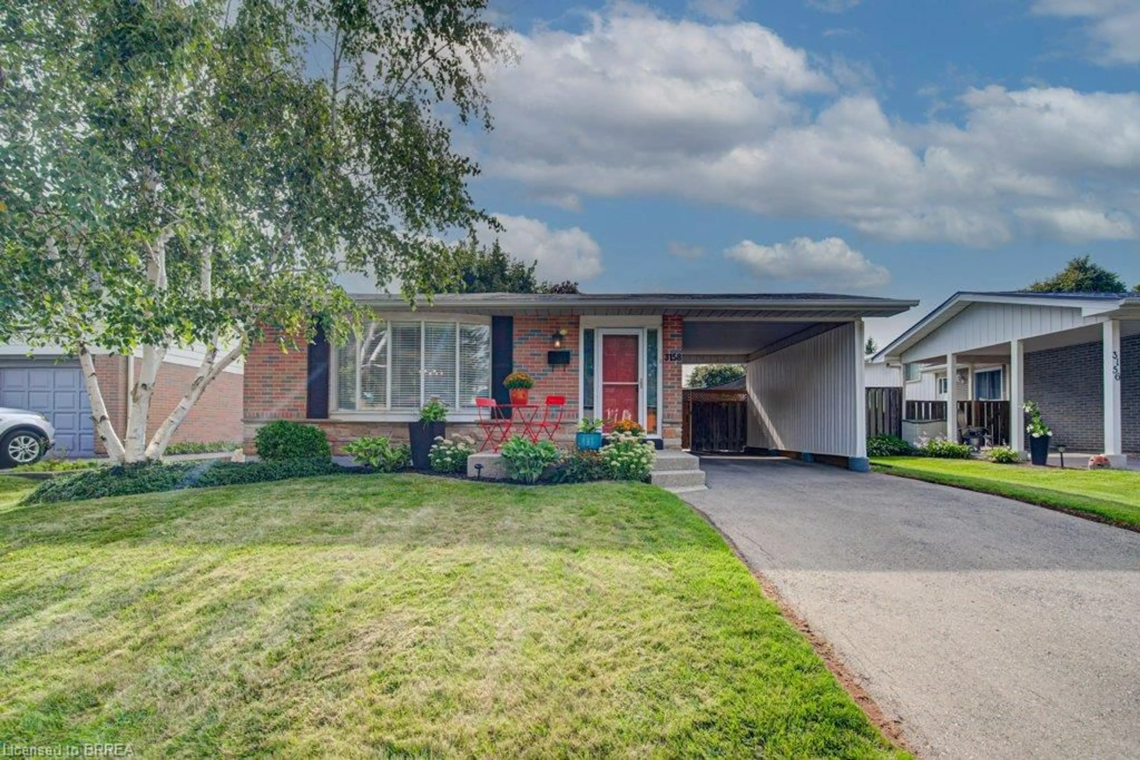 Home with brick exterior material, street for 3158 Palmer Dr, Burlington Ontario L7M 1L4