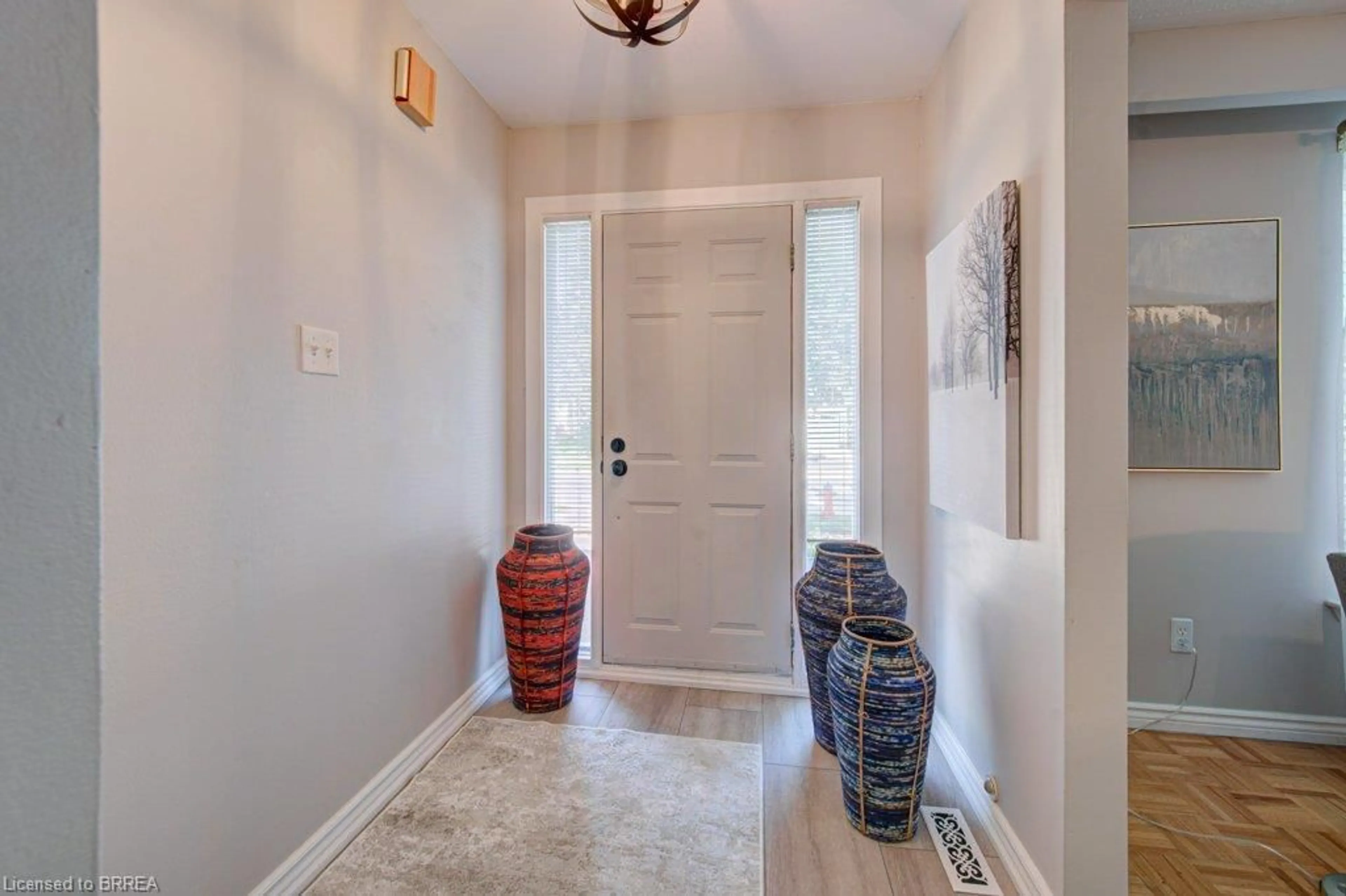 Indoor entryway for 3158 Palmer Dr, Burlington Ontario L7M 1L4