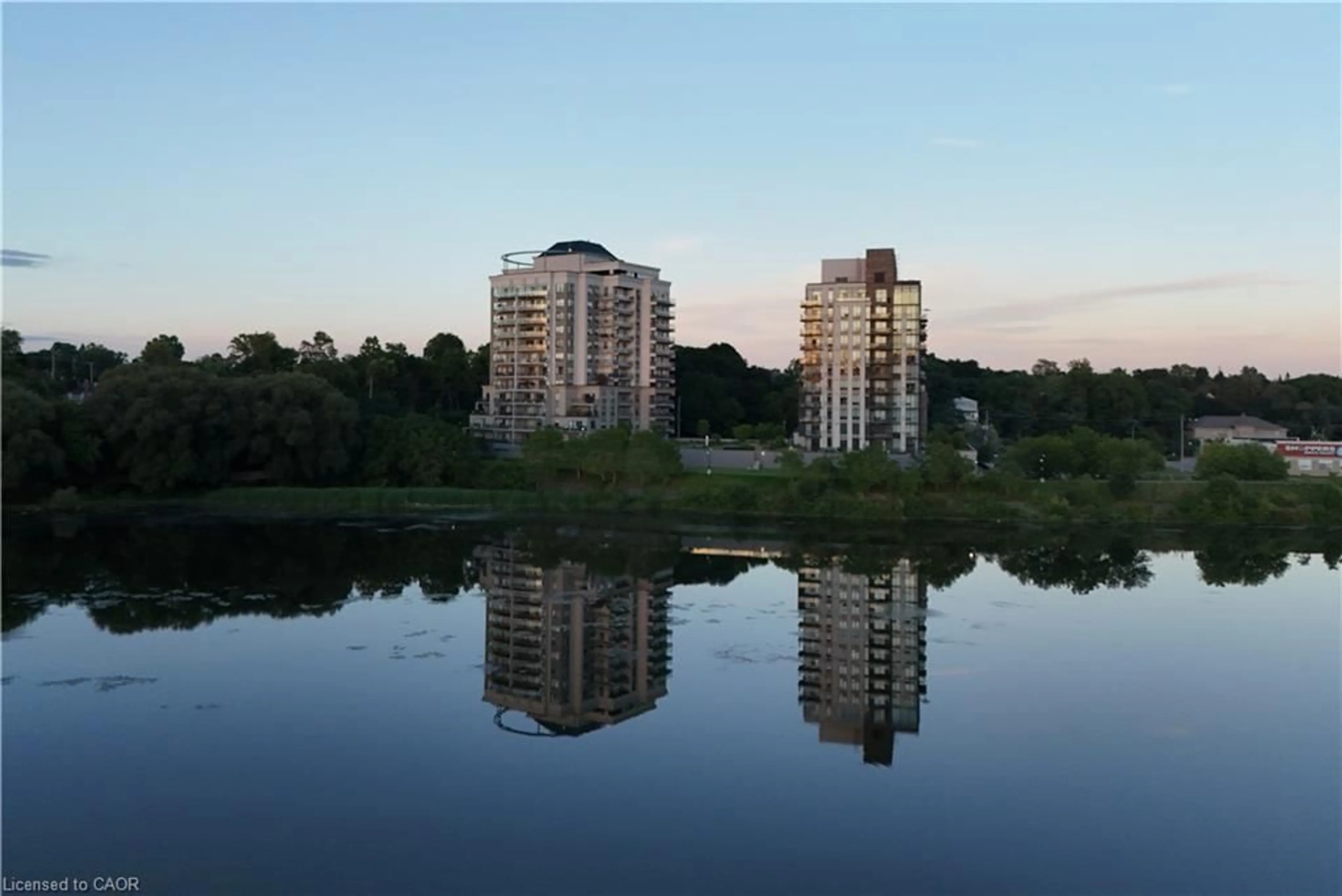 Blurry image for 170 Water St #805, Cambridge Ontario N1R 3B6