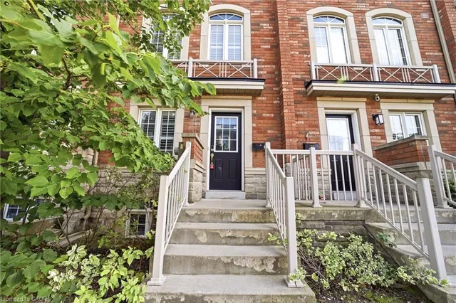 73 Ted Wray Cir, North York 2
