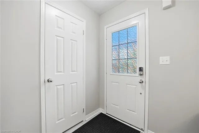 73 Ted Wray Cir, North York 3