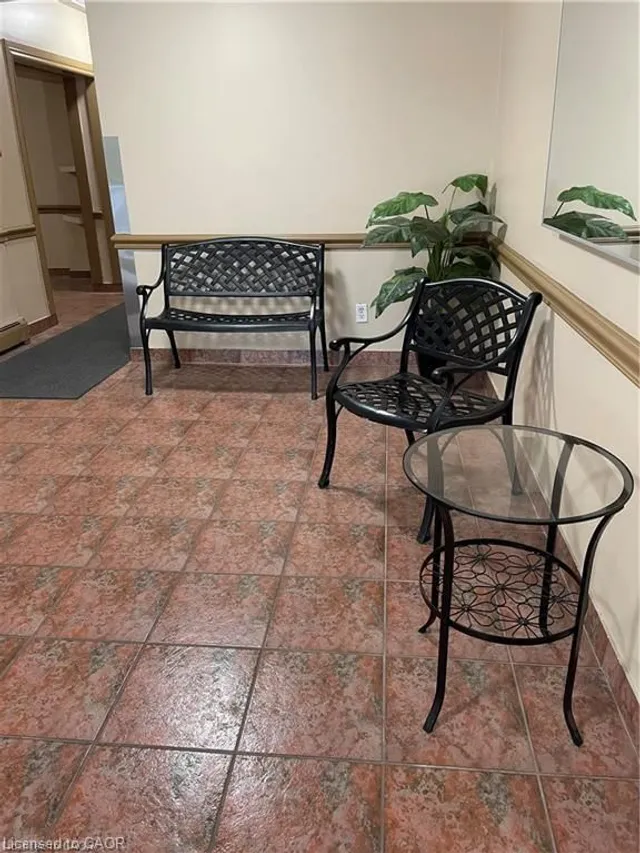 141 Catharine St #903, Hamilton 3