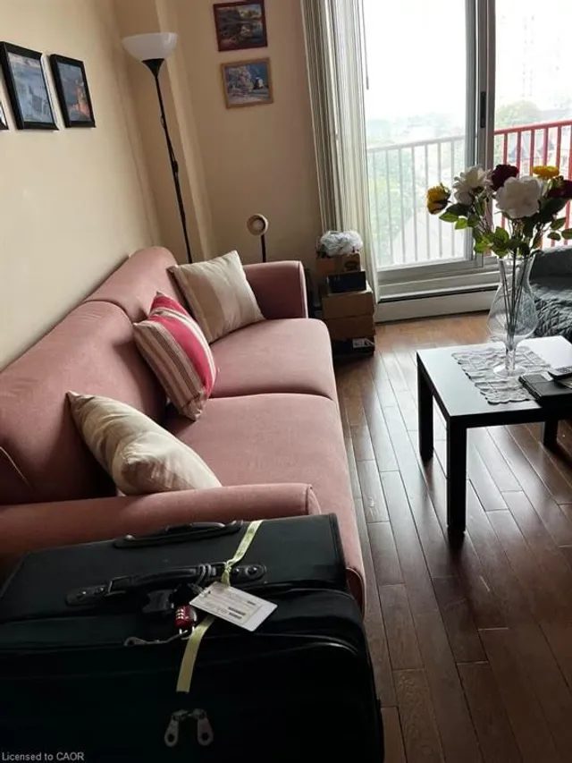 141 Catharine St #903, Hamilton 5