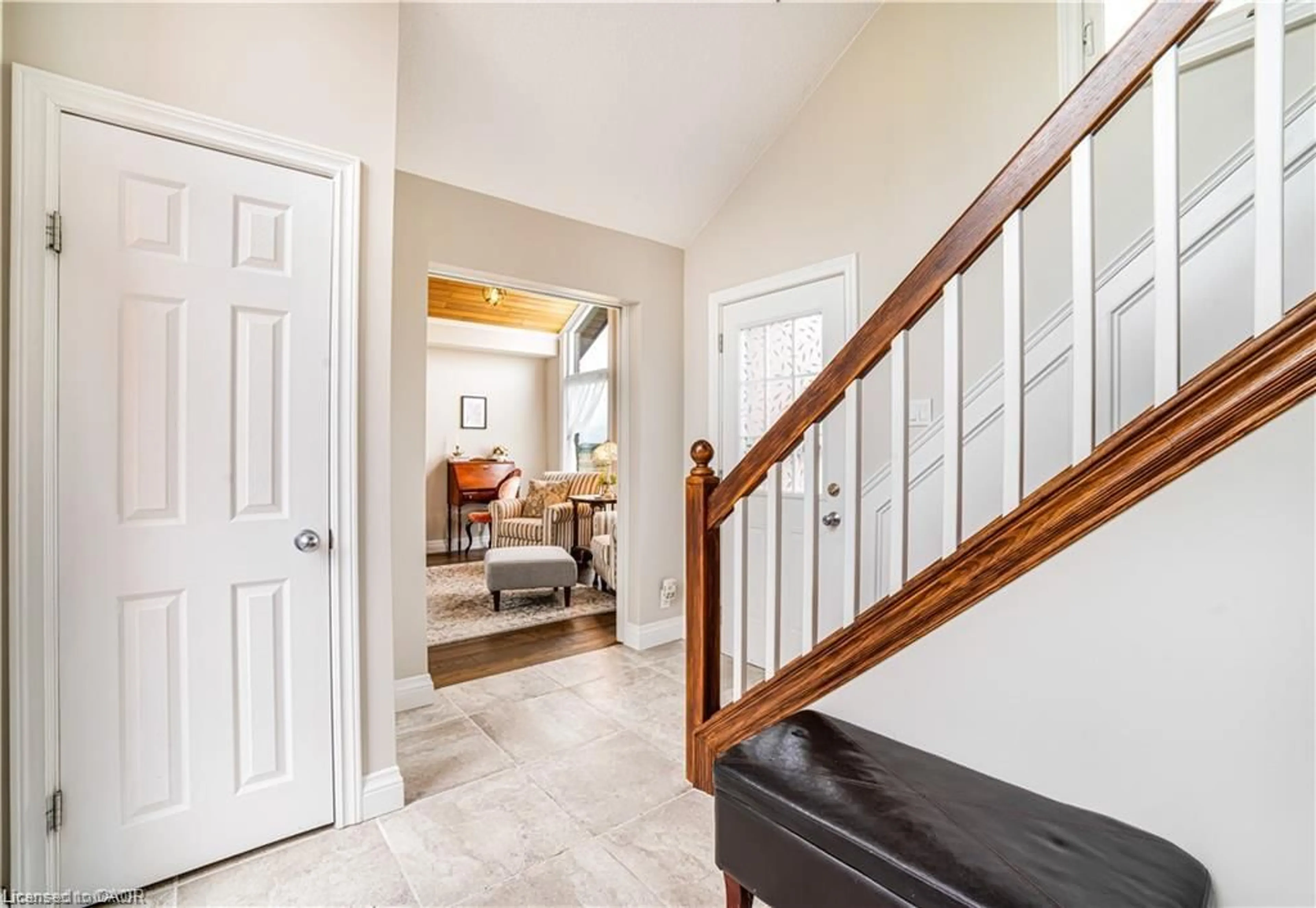 Indoor entryway for 780 #56 Hwy, York Ontario N0A 1R0