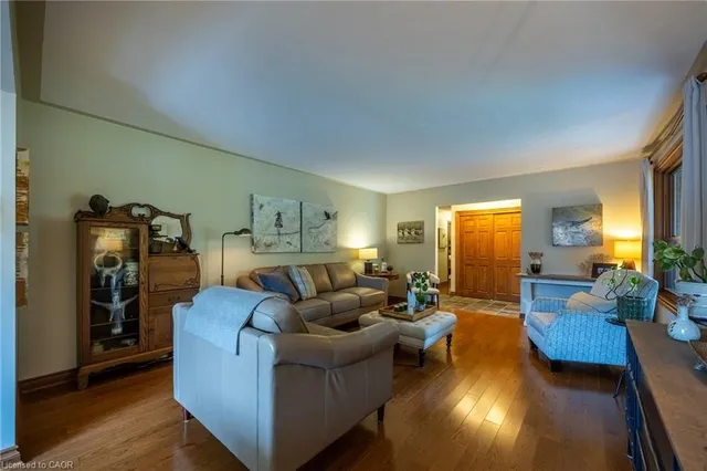 9 Sheridan Blvd, Simcoe 4