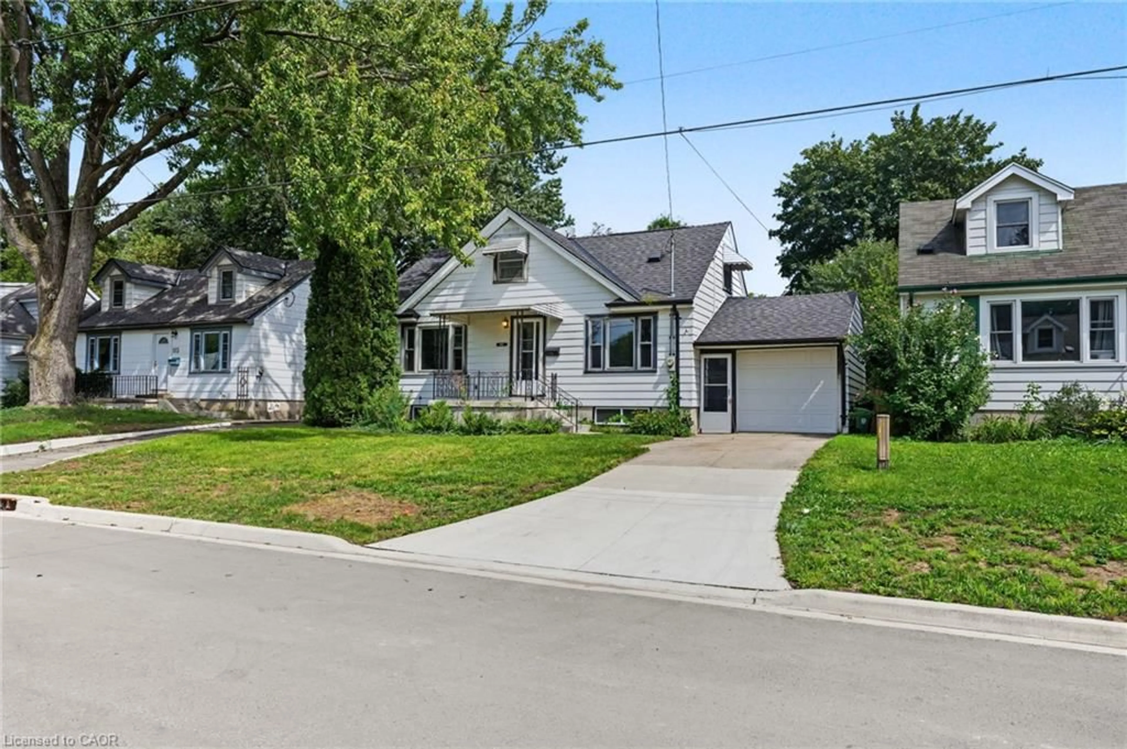 Unknown for 111 Foster Ave, London Ontario N6H 2L2