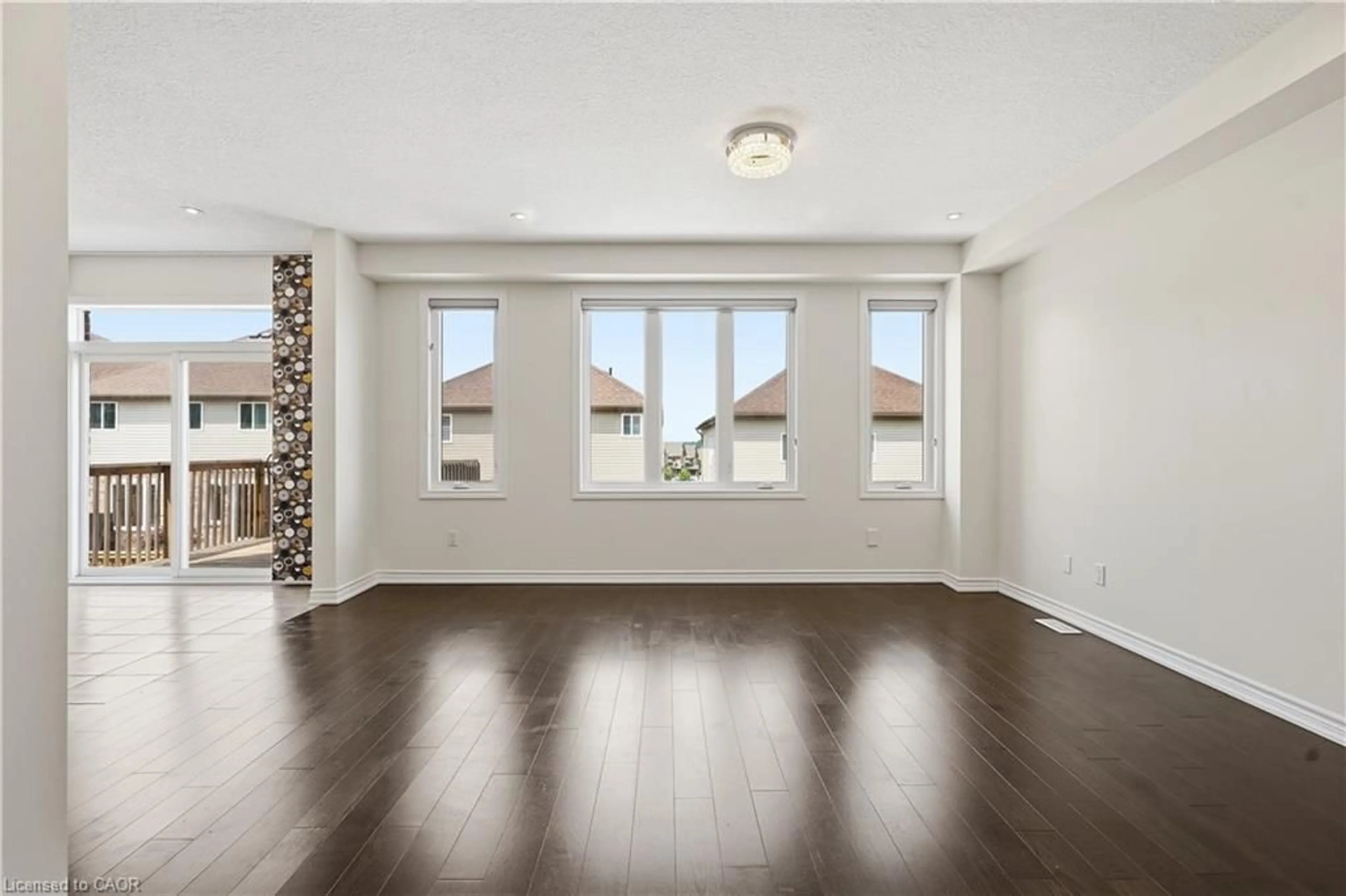 A pic of a room for 359 Beechdrops Dr, Waterloo Ontario N2V 0E8