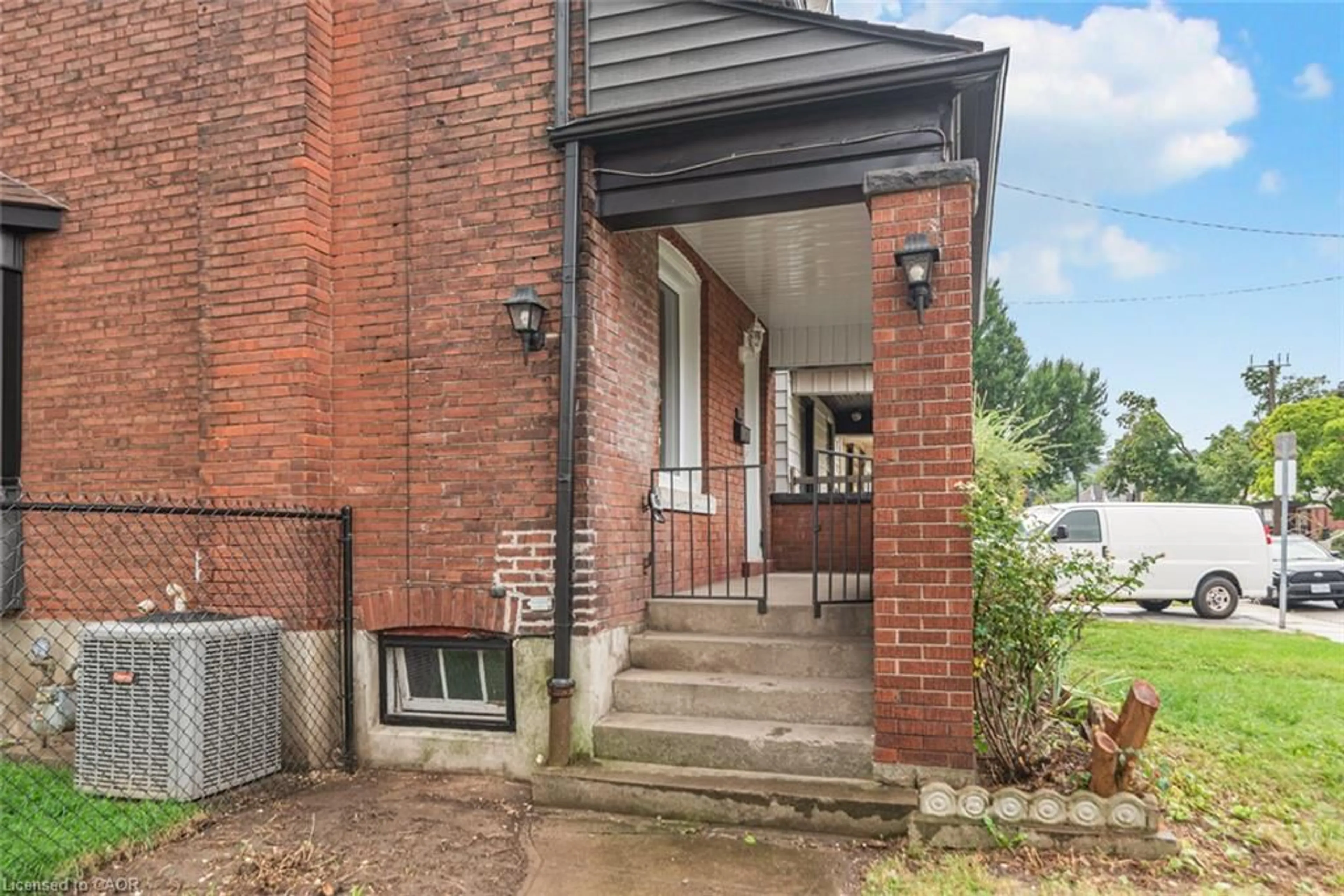 Unknown for 90 Belview Ave, Hamilton Ontario L8L 7K8