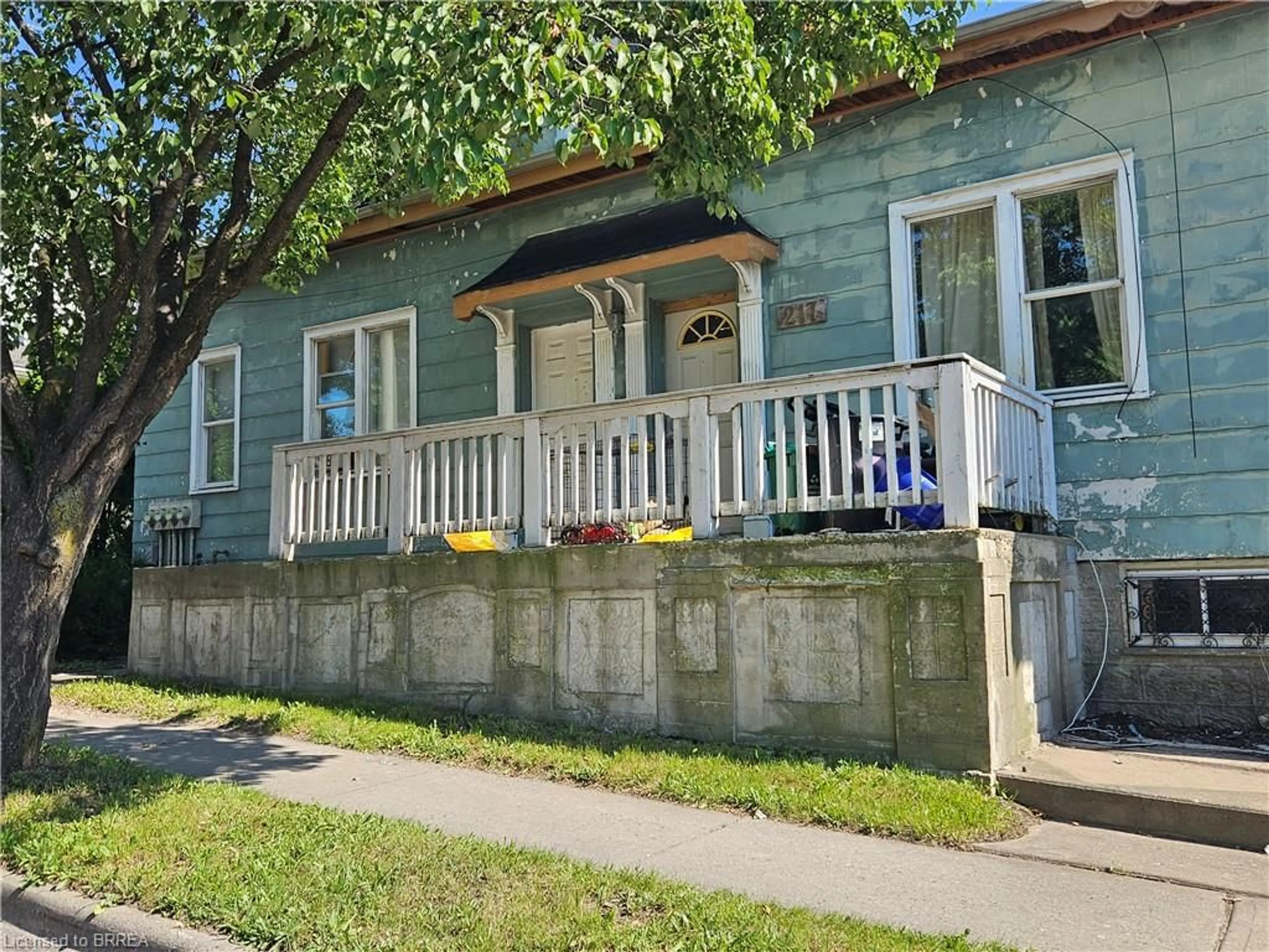 Unknown for 217-219 Dalhousie St, Brantford Ontario N3S 3T8
