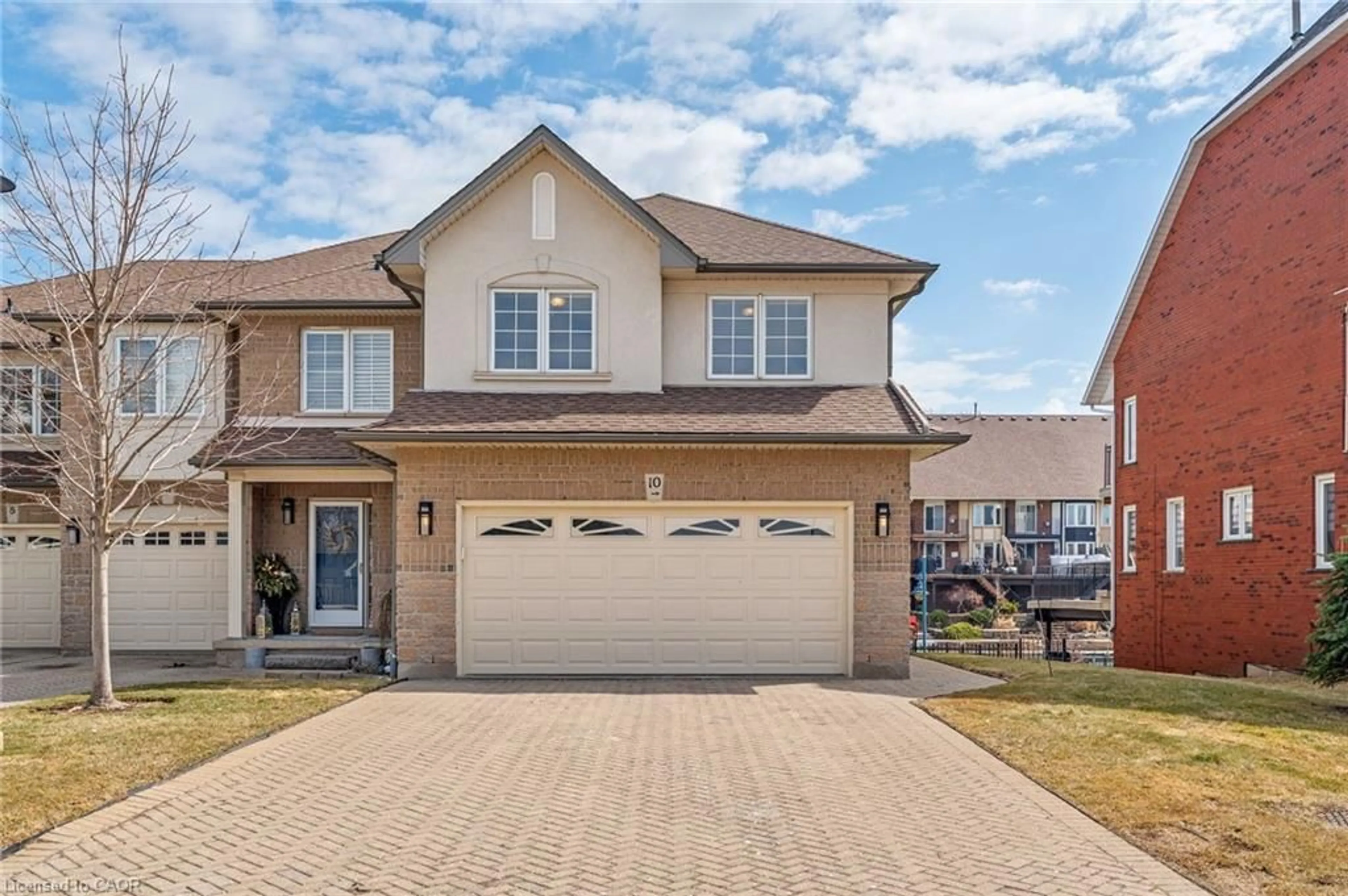 Home with brick exterior material, street for 85 Edgewater Dr #10, Stoney Creek Ontario L8E 4Z2
