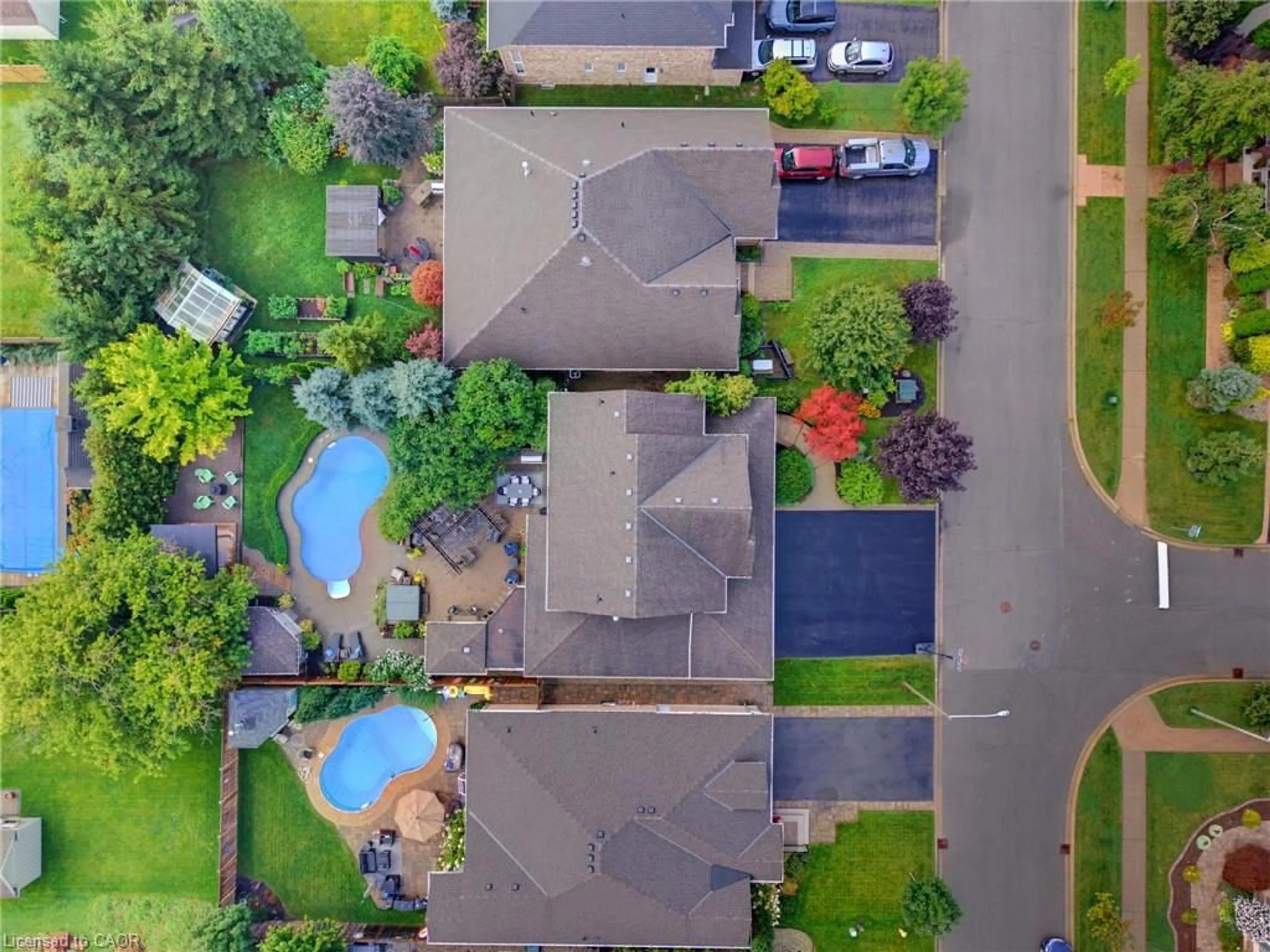 A pic from outside/outdoor area/front of a property/back of a property/a pic from drone, street for 38 Hornak Rd, Smithville Ontario L0R 2A0