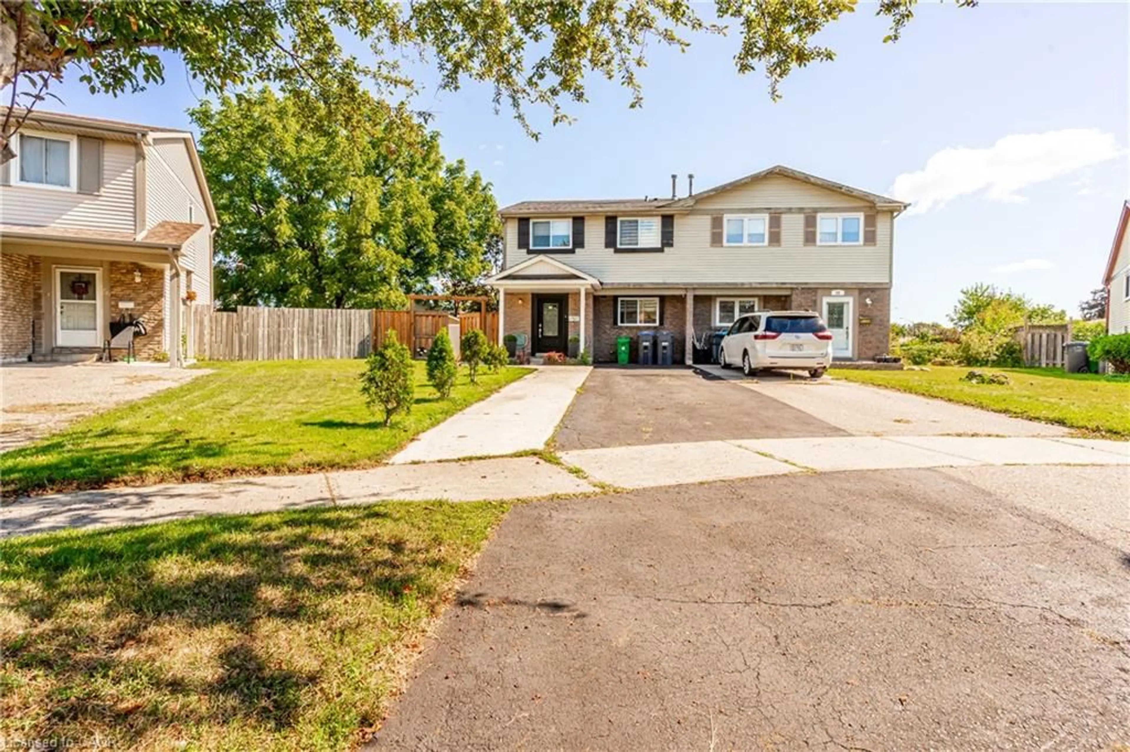 Unknown for 52 Charters Rd, Brampton Ontario L6P 3A8