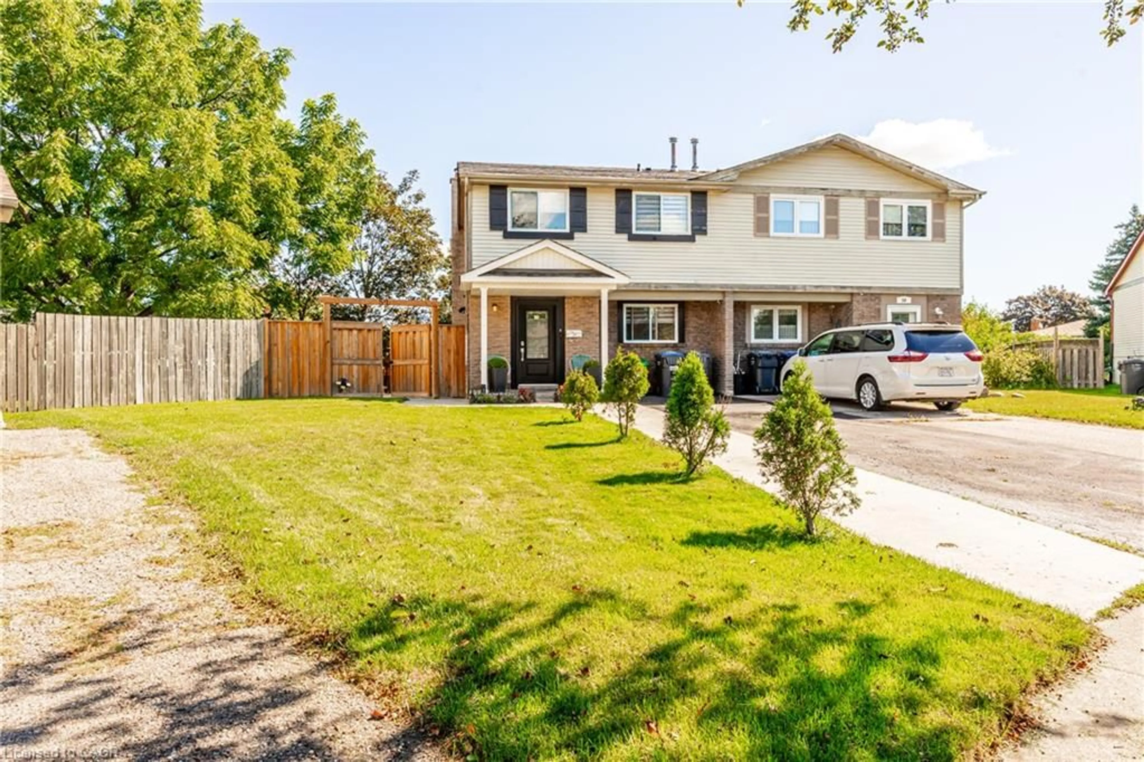 Unknown for 52 Charters Rd, Brampton Ontario L6P 3A8